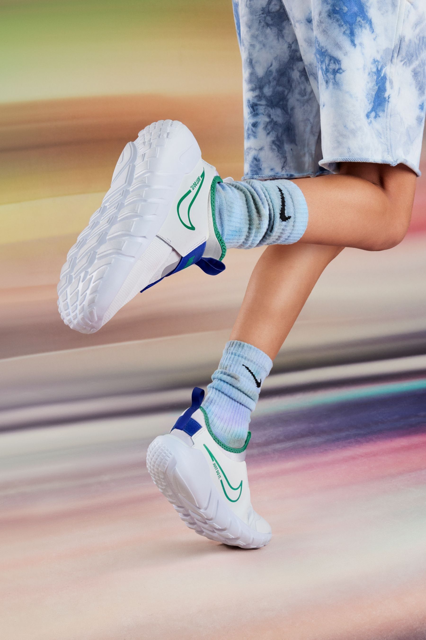 Buy Nike White Green Flex Runner 2 Junior Trainers from Next Luxembourg