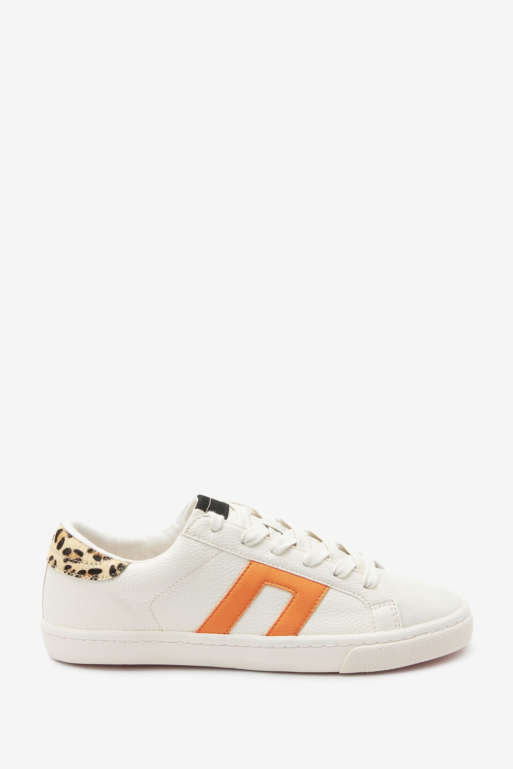 Trainers with n logo top