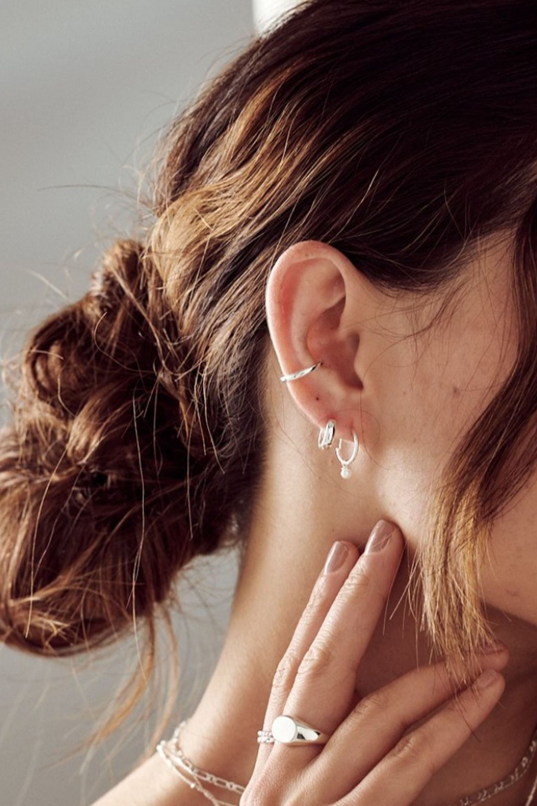 Orelia huggie hoops online
