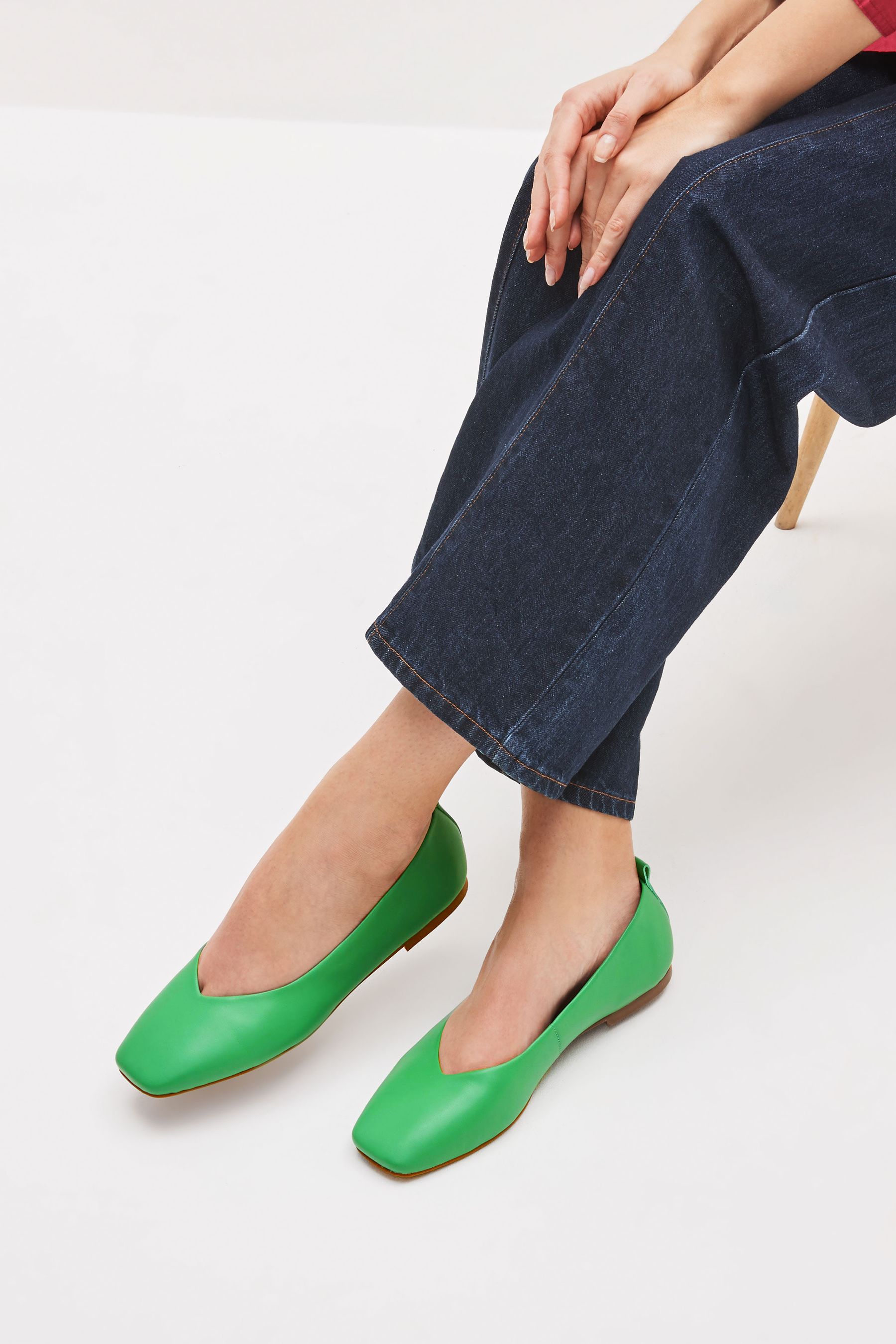 High cut ballerina pumps store