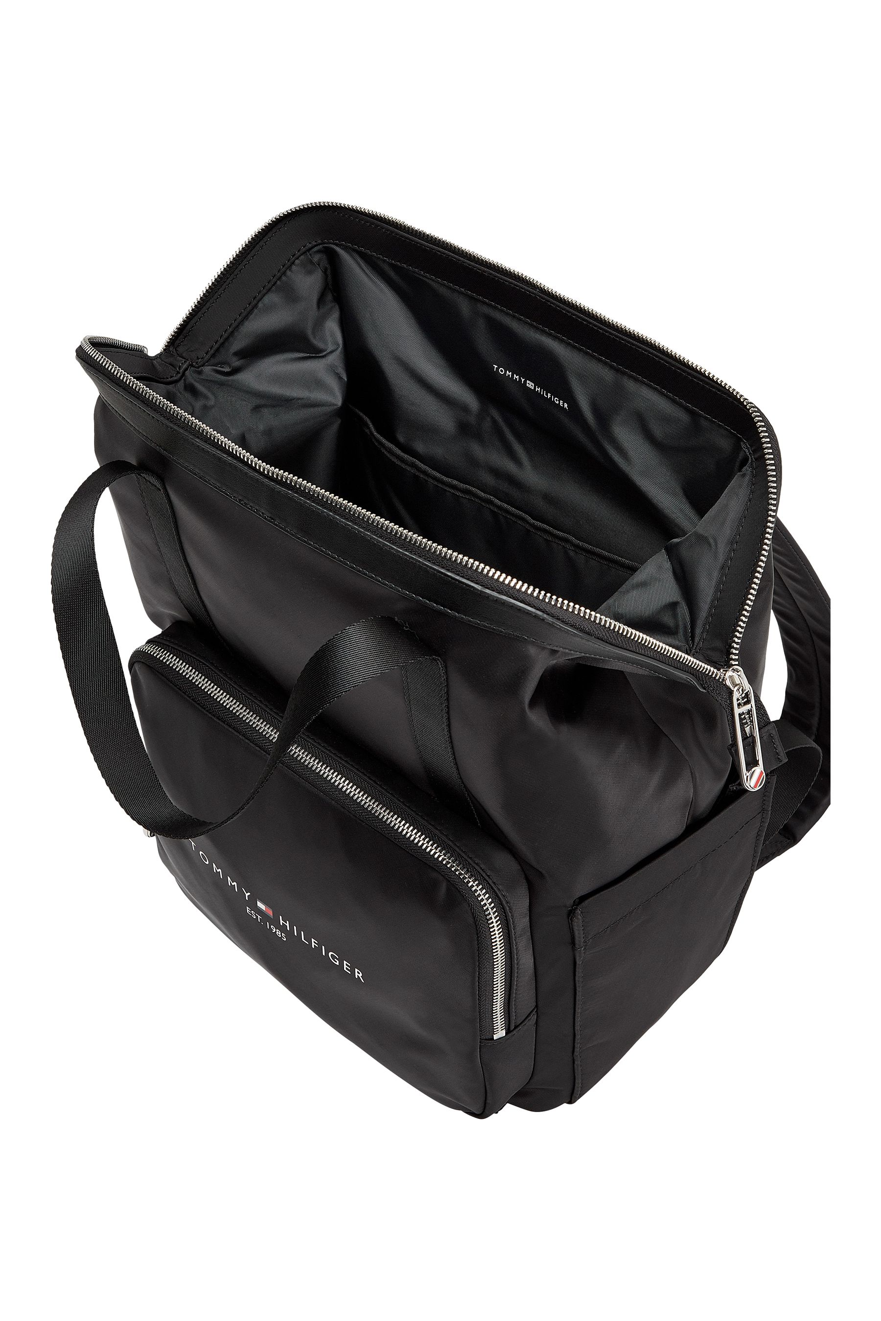 Tommy baby bag 2025