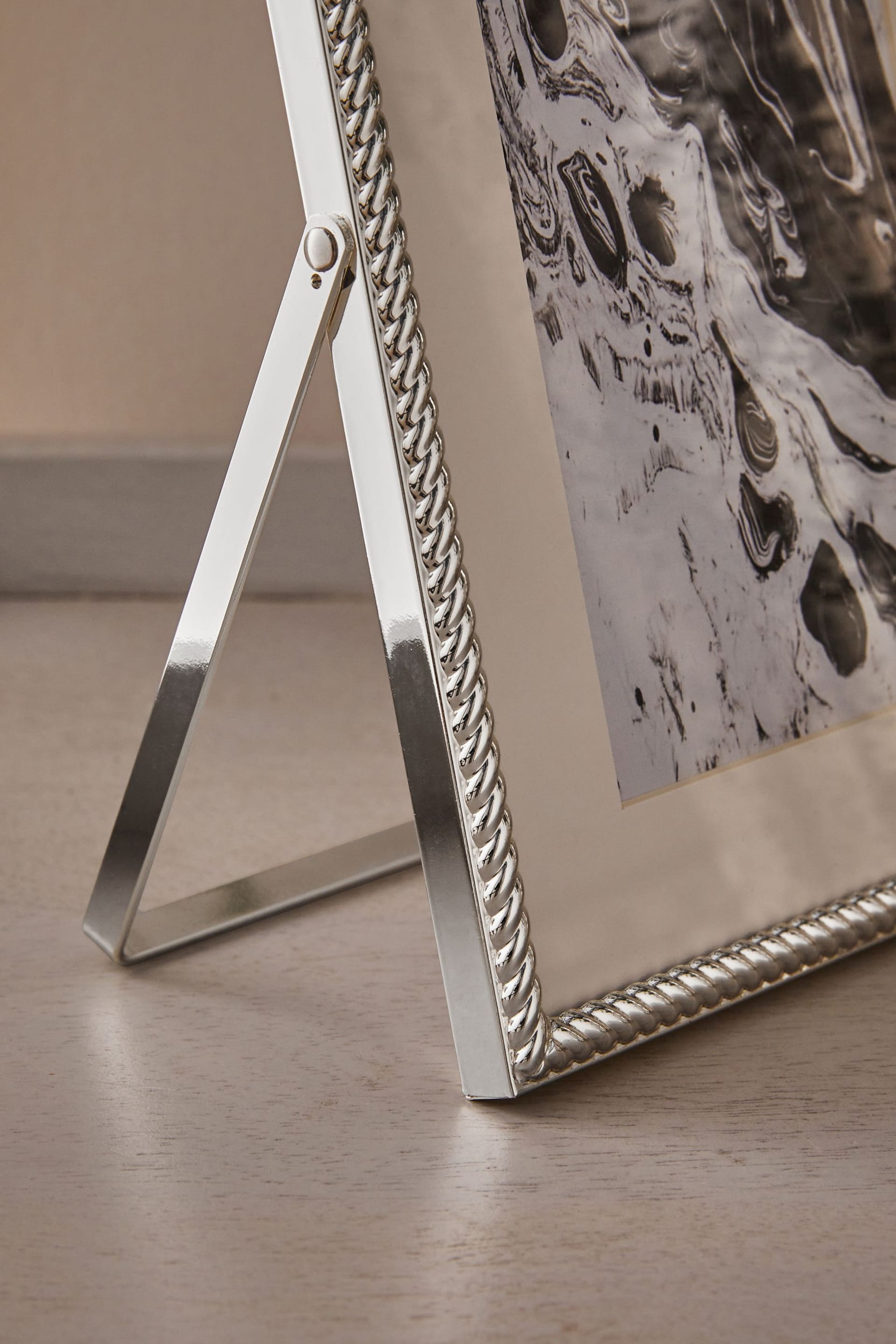 Silver Metal Picture Frame - Image 3 of 5