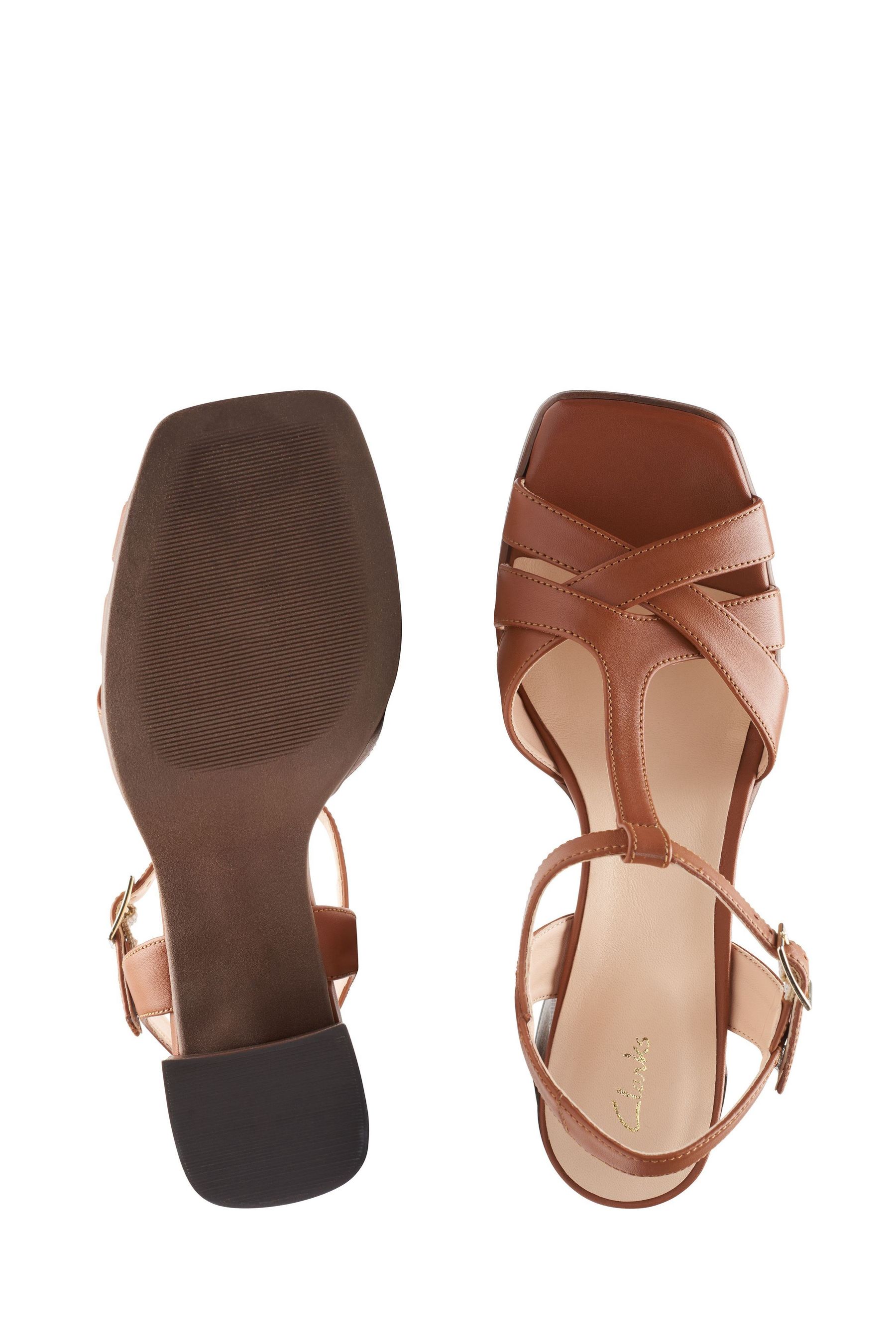 Clarks t strap sandals hotsell
