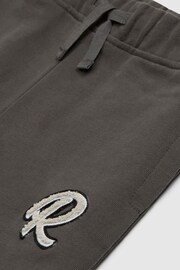 Reiss Olive Toby Garment Dyed Logo Joggers - Image 6 of 6