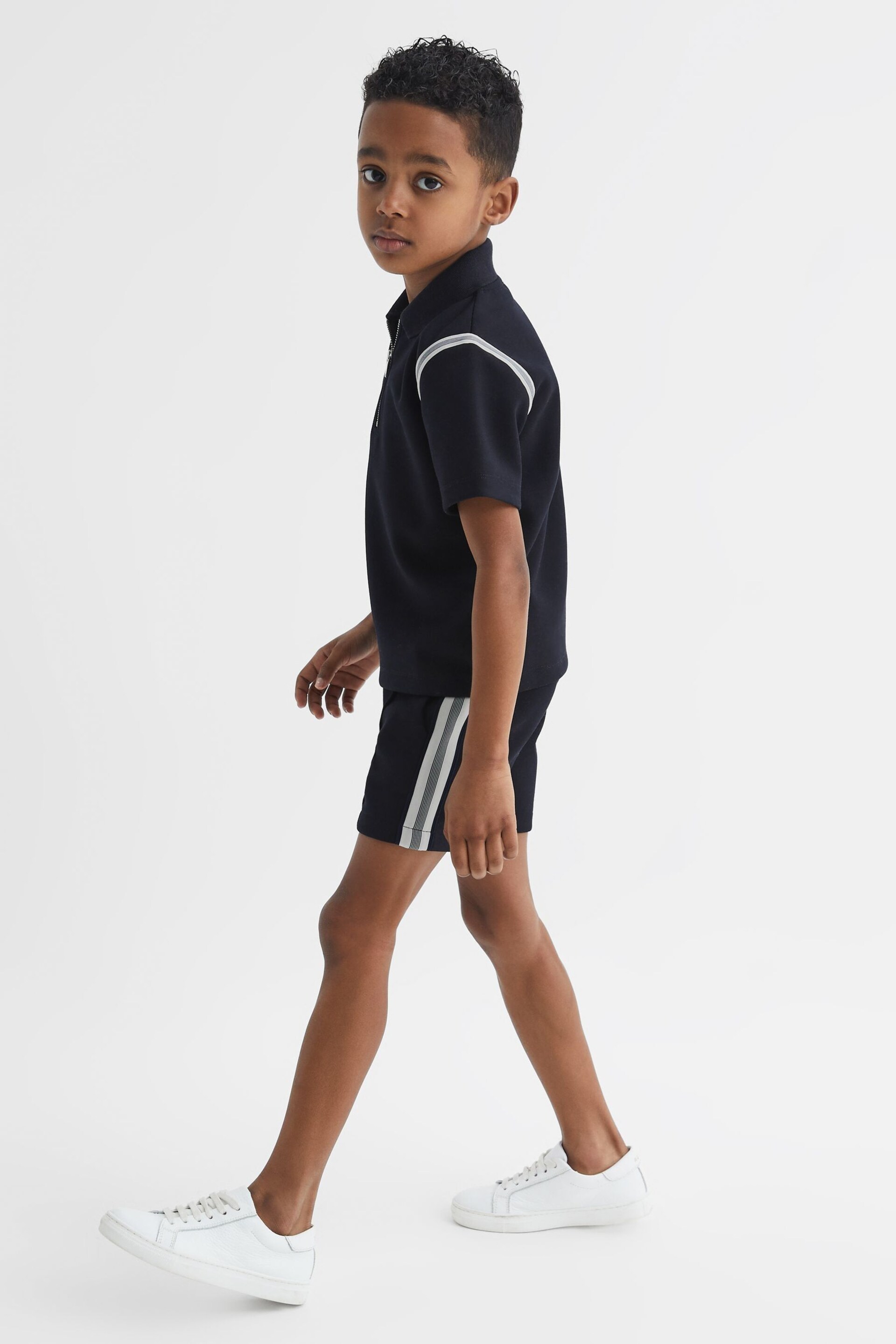 Reiss Navy Janeiro Junior Stripe Detail Shorts - Image 6 of 7