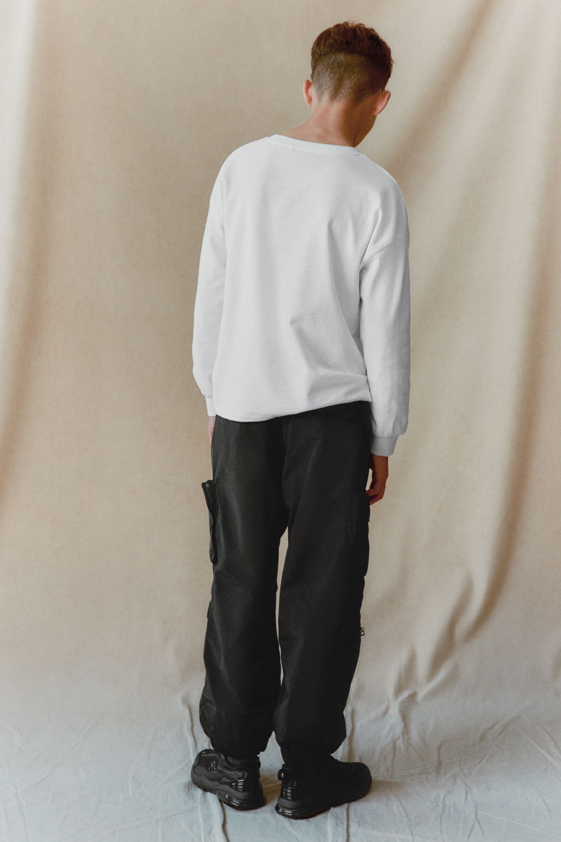 Black parachute cargo pants hotsell