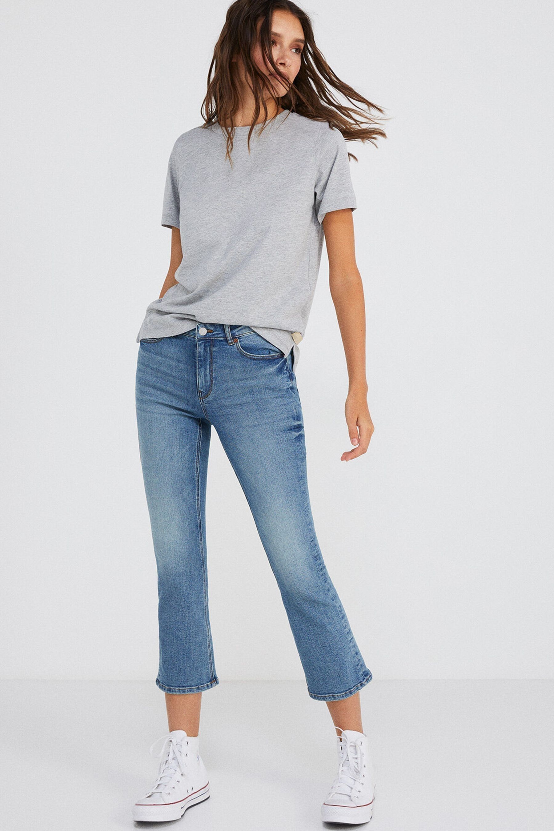 Buy Springfield Blue Wash Kick Flare Jeans from Next Luxembourg