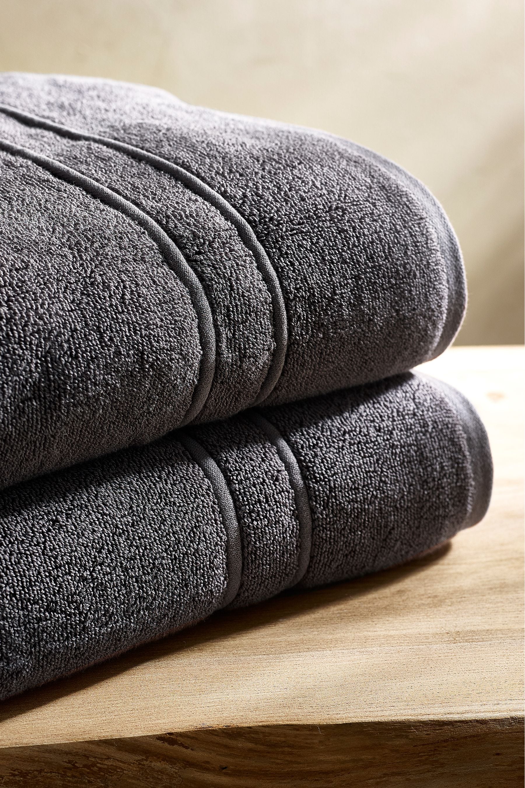 Charcoal gray bath towels hotsell