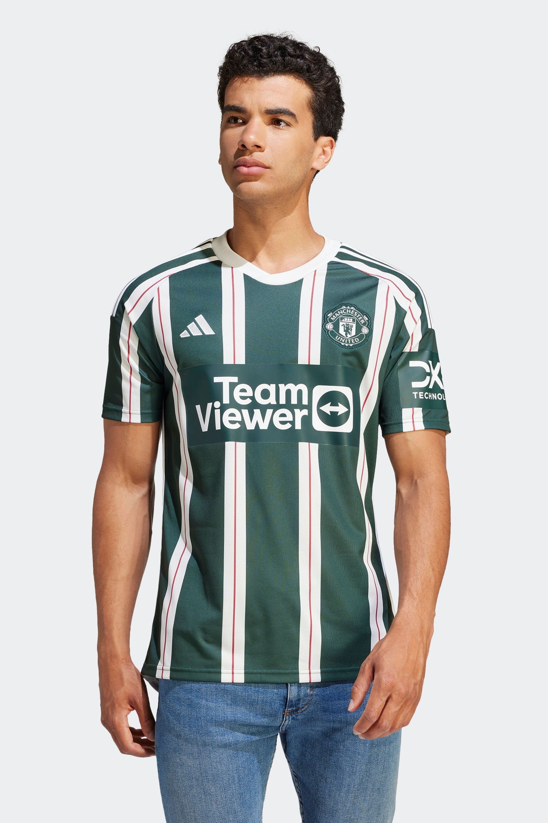 Manchester united green jersey deals
