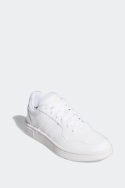 adidas Originals White Hoops 3.0 Low Classic Trainers - Image 4 of 11