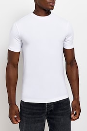 River Island Black/Grey/Beige/White Muscle T-Shirts 5 Pack - Image 2 of 5