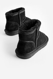 Black Short Warm Lined Water Repellent Suede Pull-On Boots - Image 3 of 5