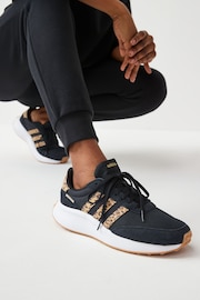 adidas Black Sportswear Run 70S Trainers - Image 2 of 3