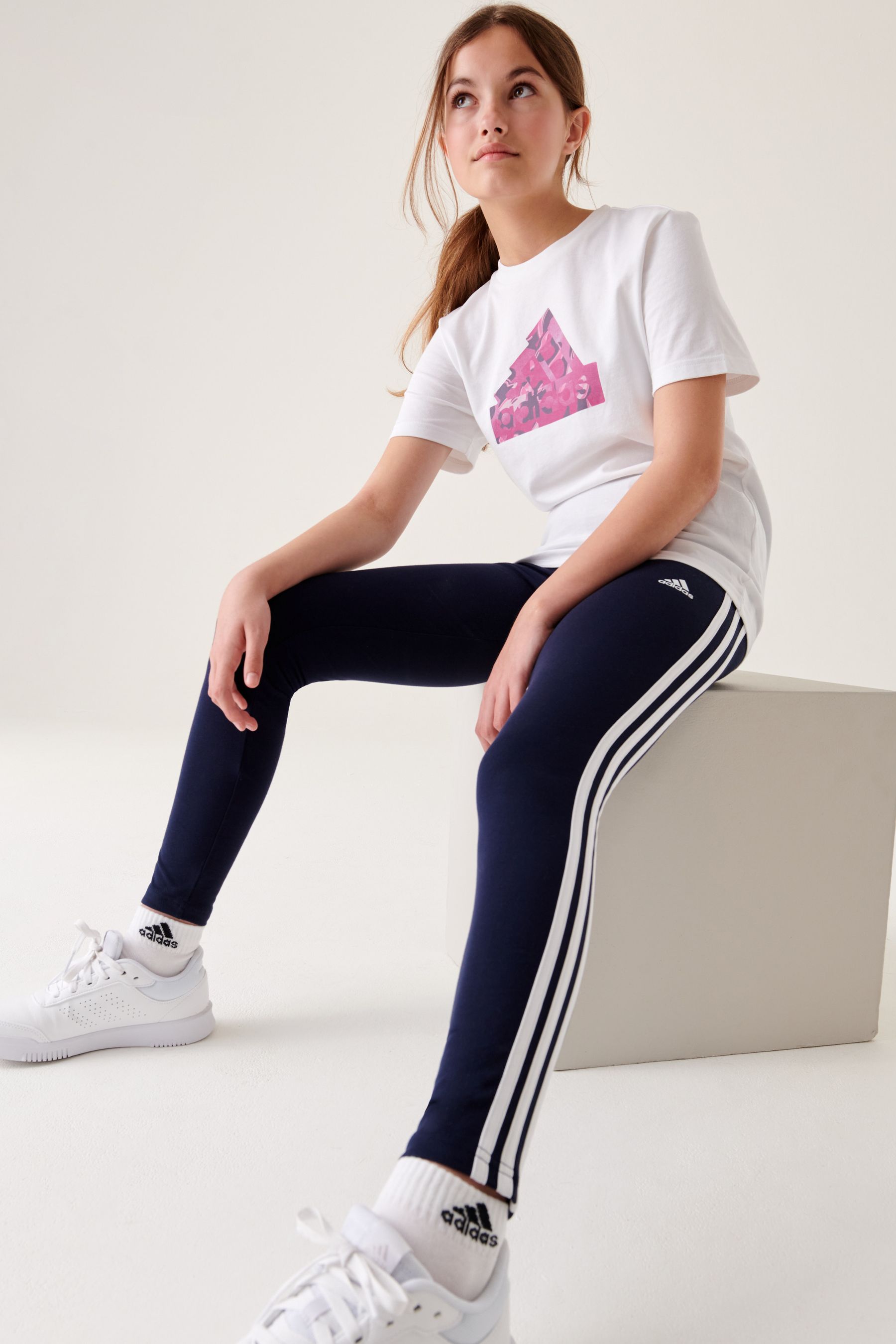 Ladies adidas leggings and top 2025