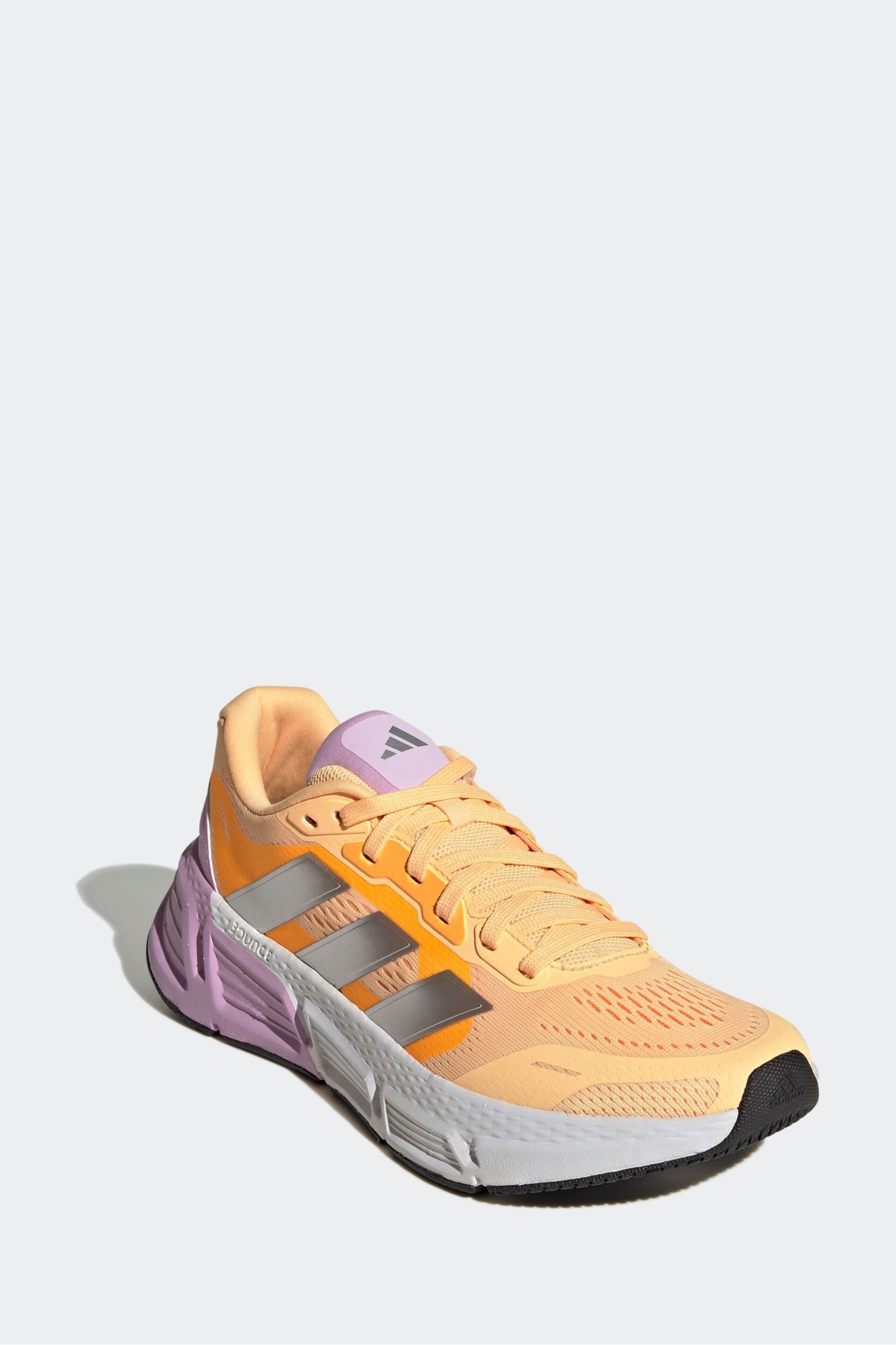 adidas Orange Questar Trainers - Image 4 of 9