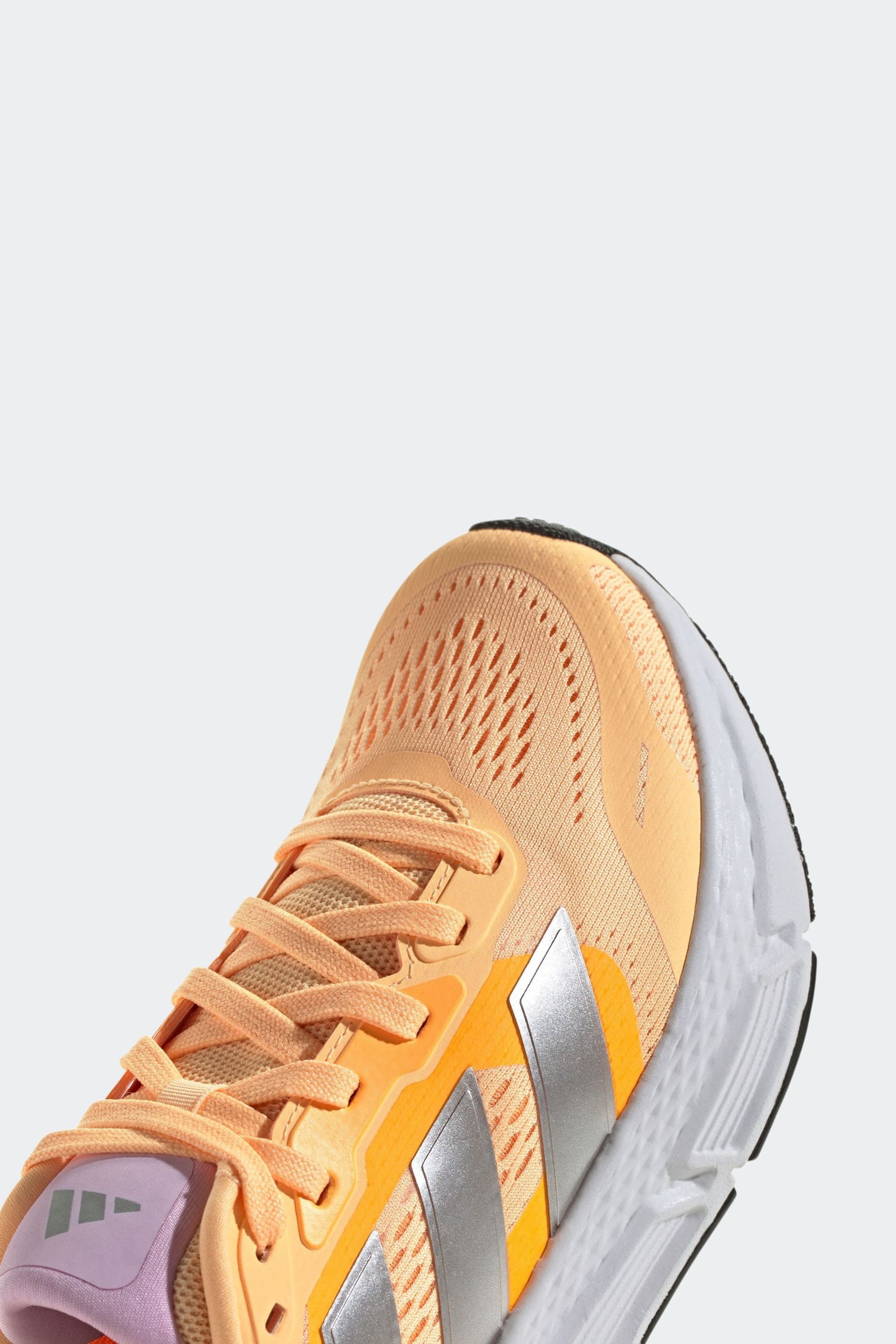 adidas Orange Questar Trainers - Image 8 of 9