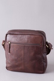 Lakeland Leather Brown Small Keswick Leather Messenger Bag - Image 2 of 6
