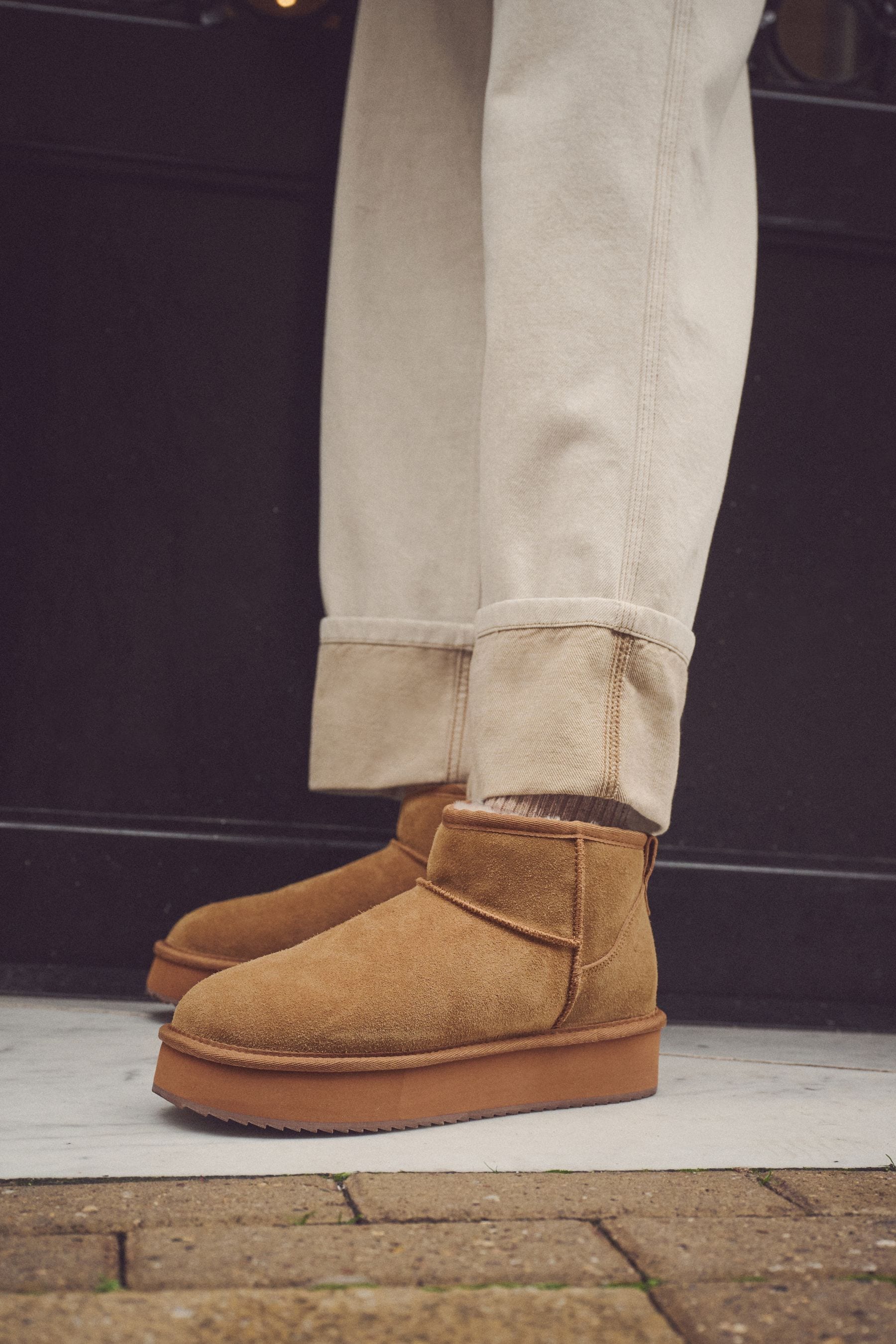 Chestnut Brown Shower Repellent Faux Fur Lined Platform Boots
