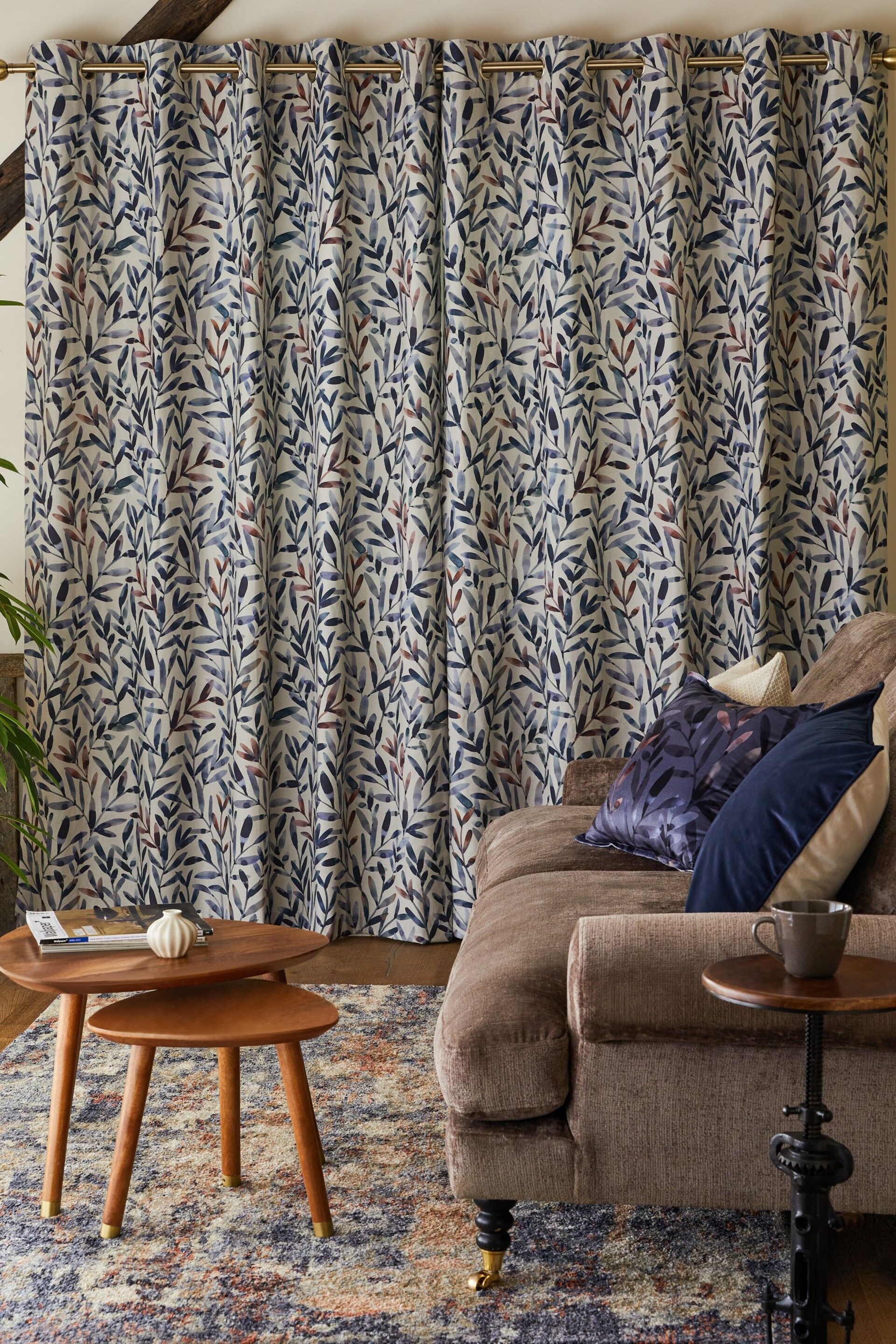 Natural Rustic Leaf Eyelet Lined Curtains - Image 2 of 5