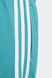 Зеленый - adidas Sportswear Essentials 3 Stripes Knit Shorts - Image 3 of 5