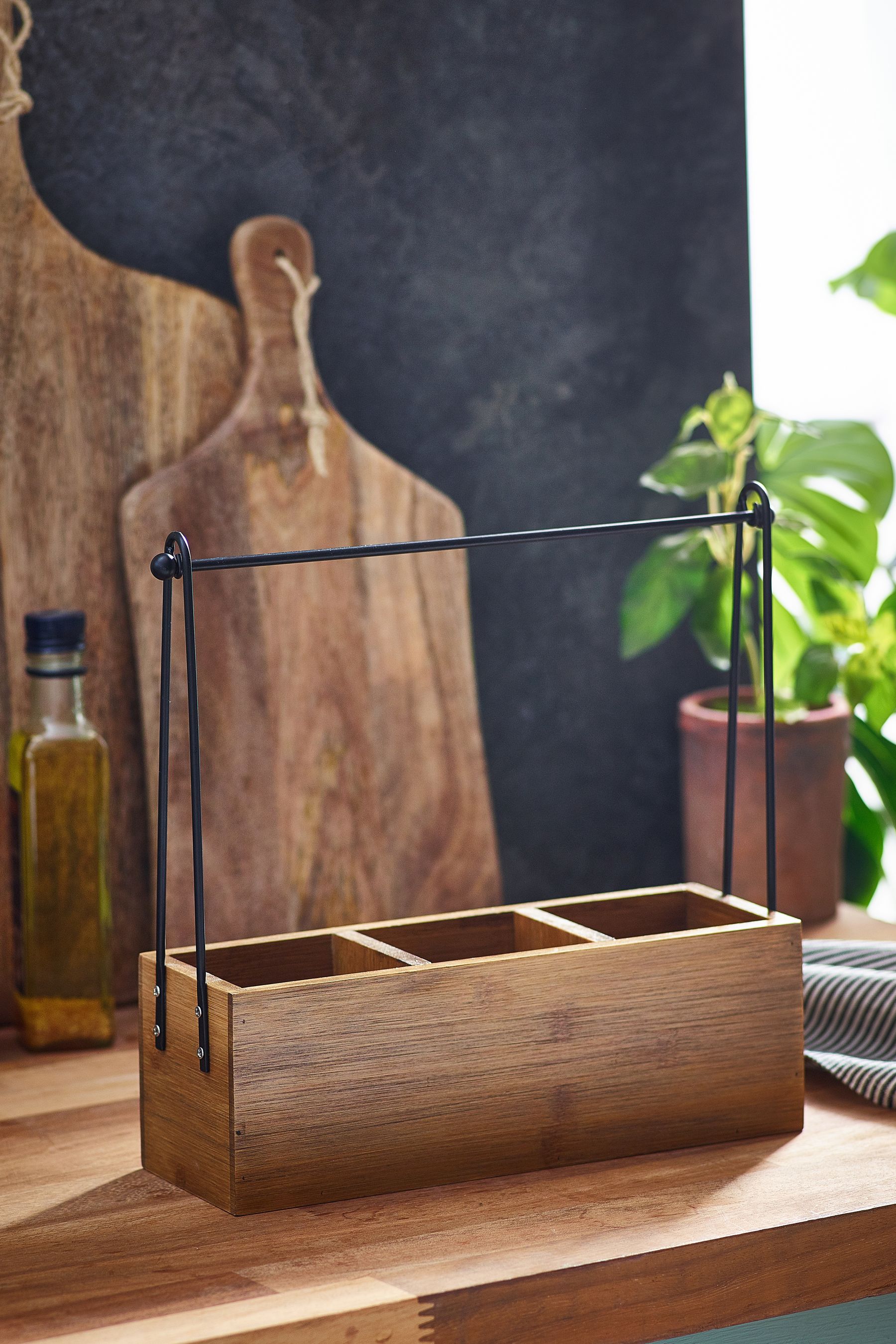 Black and wood kitchen roll holder deals