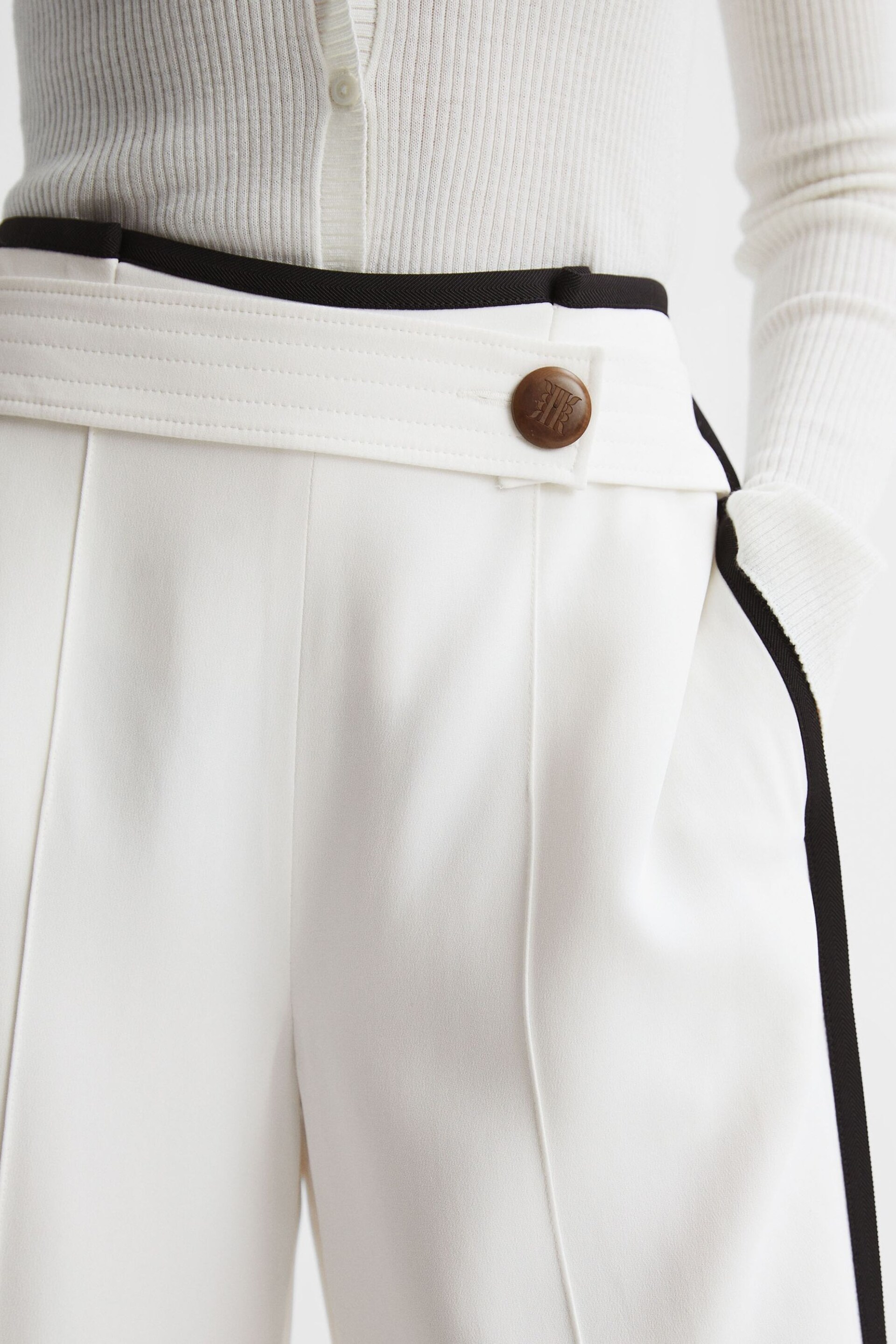 Reiss Cream Lina High Rise Wide Leg Trousers - Image 4 of 6