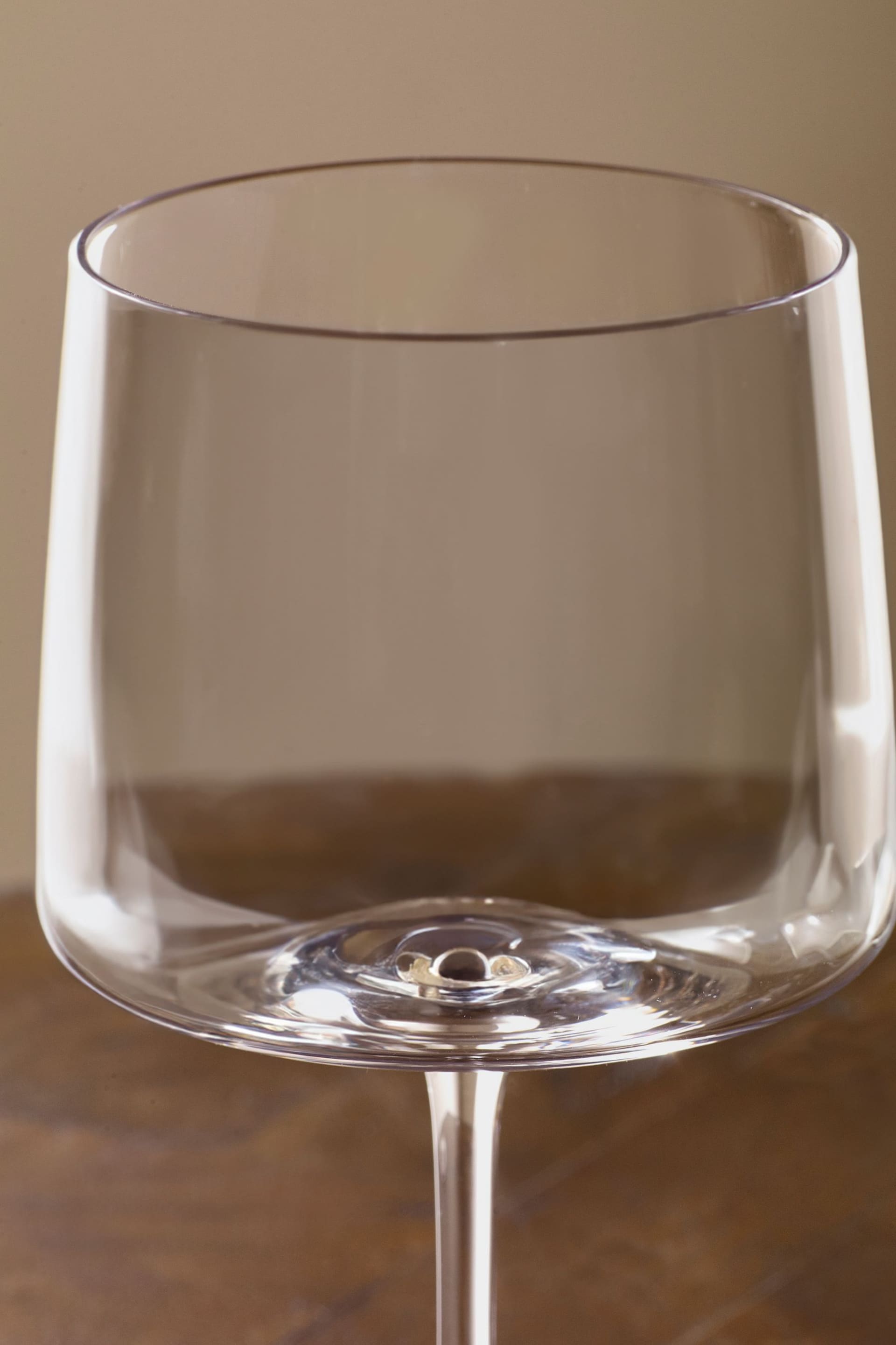 Set of 2 Clear Angular Gin Glasses - Image 2 of 4