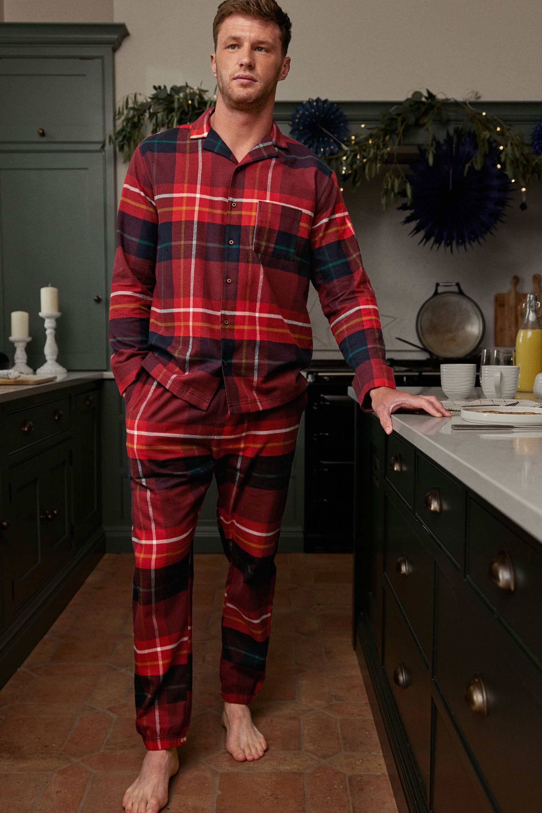 Men's red checked pyjamas 2025