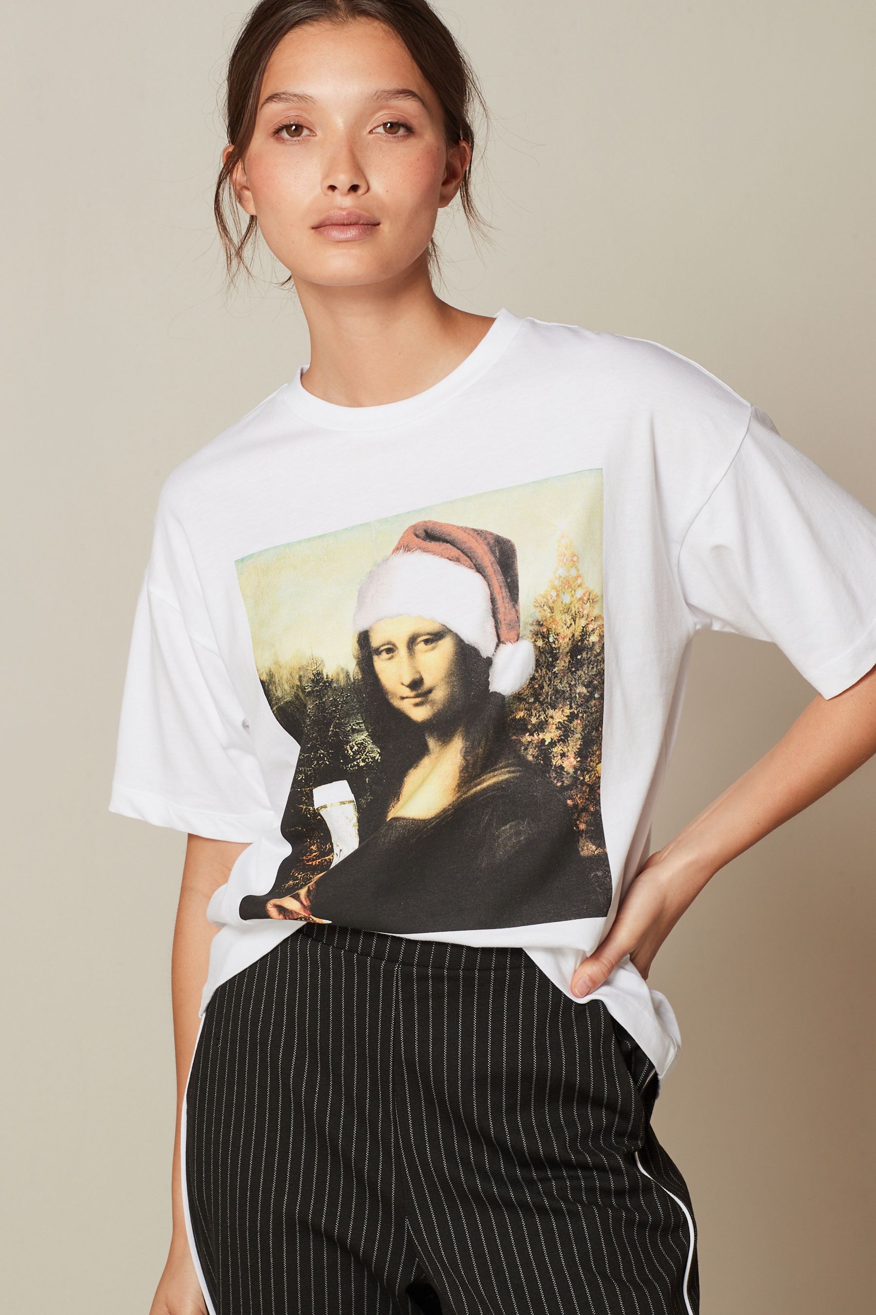 Mona lisa off white shirt shop