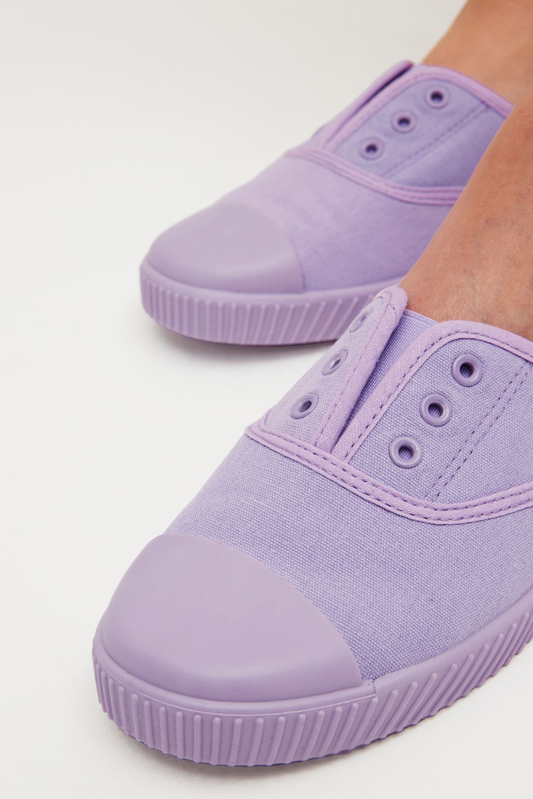Online canvas shoes clearance