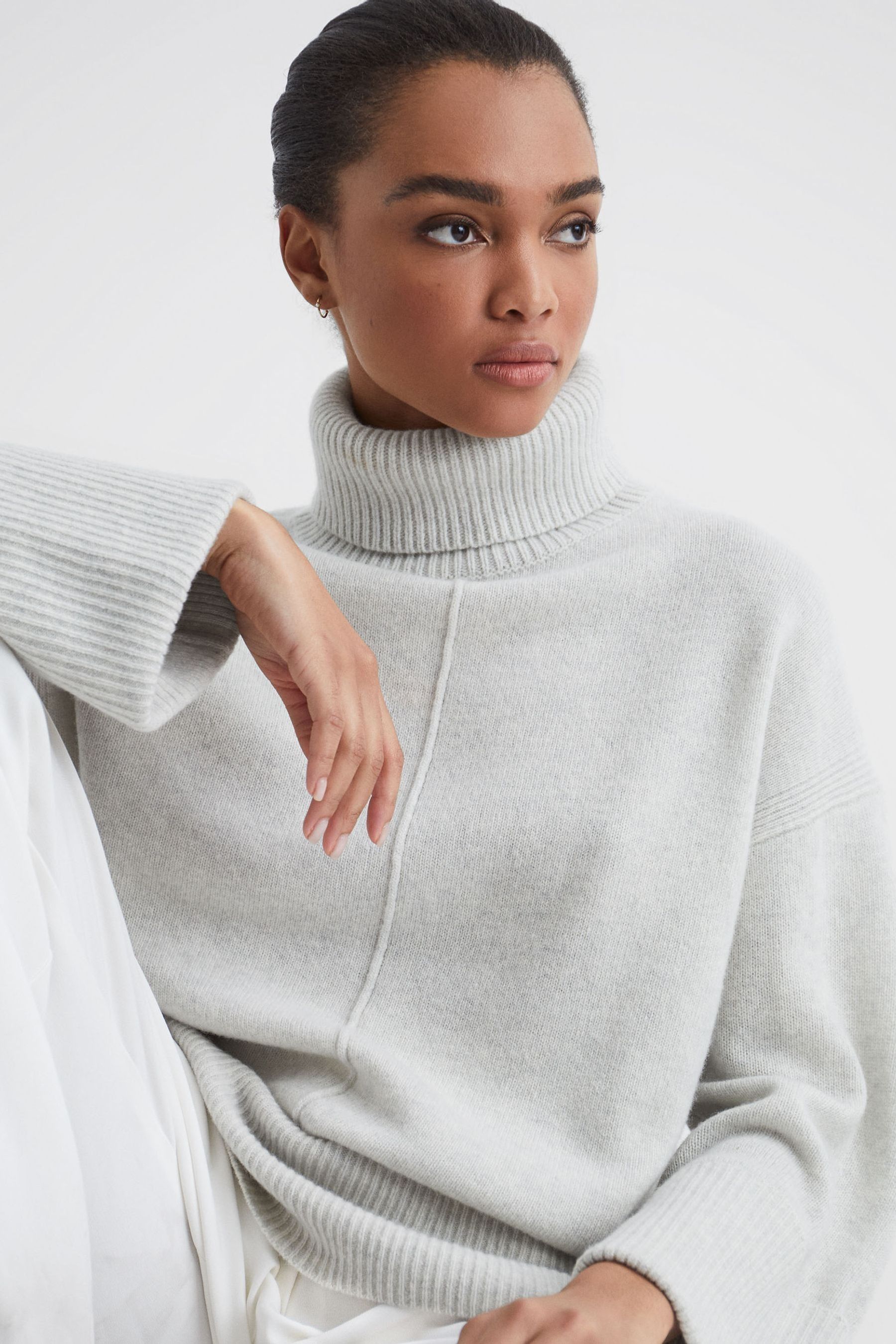 Grey cashmere roll neck shop