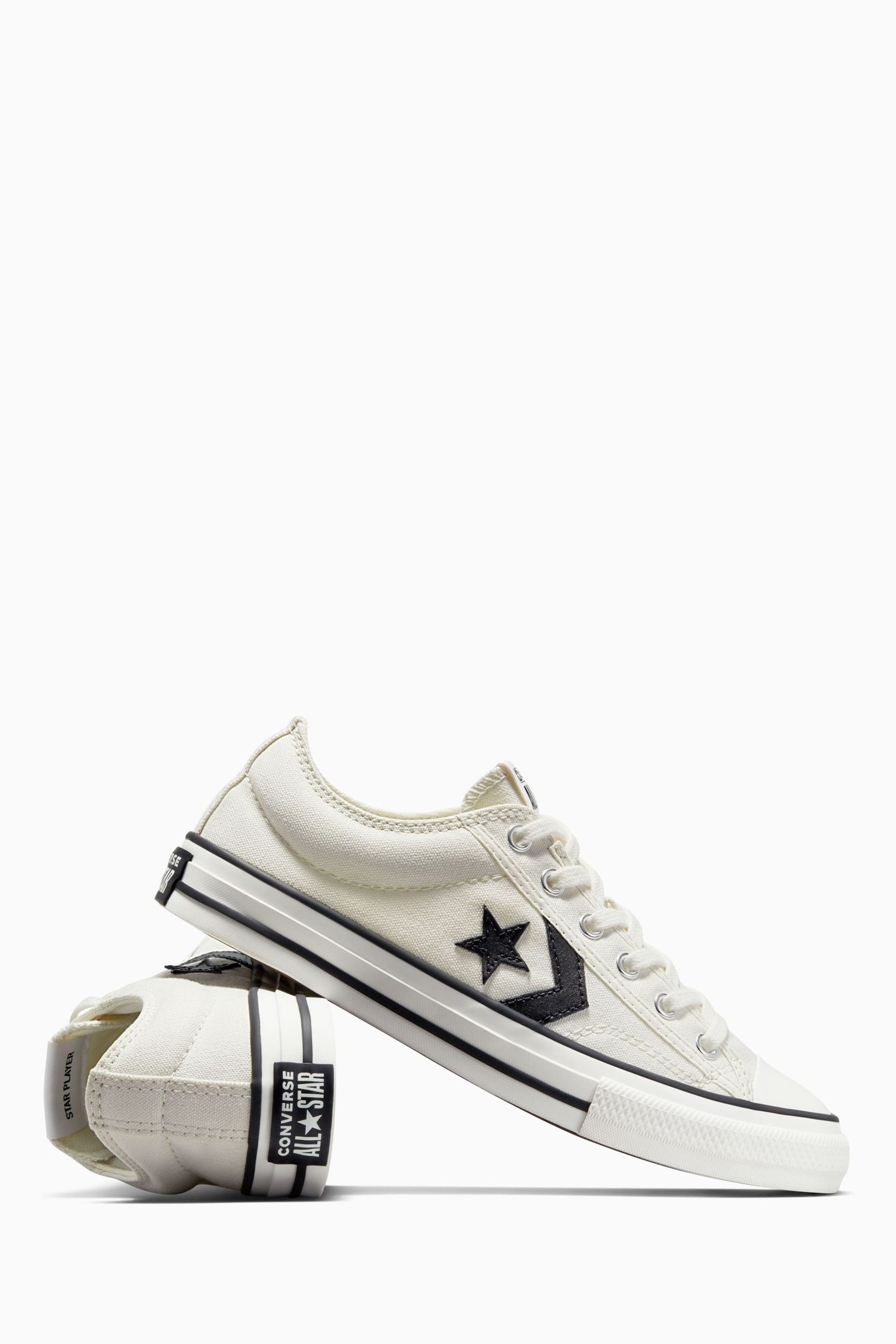 Converse White Youth Star Player 76 Trainers - Image 6 of 7