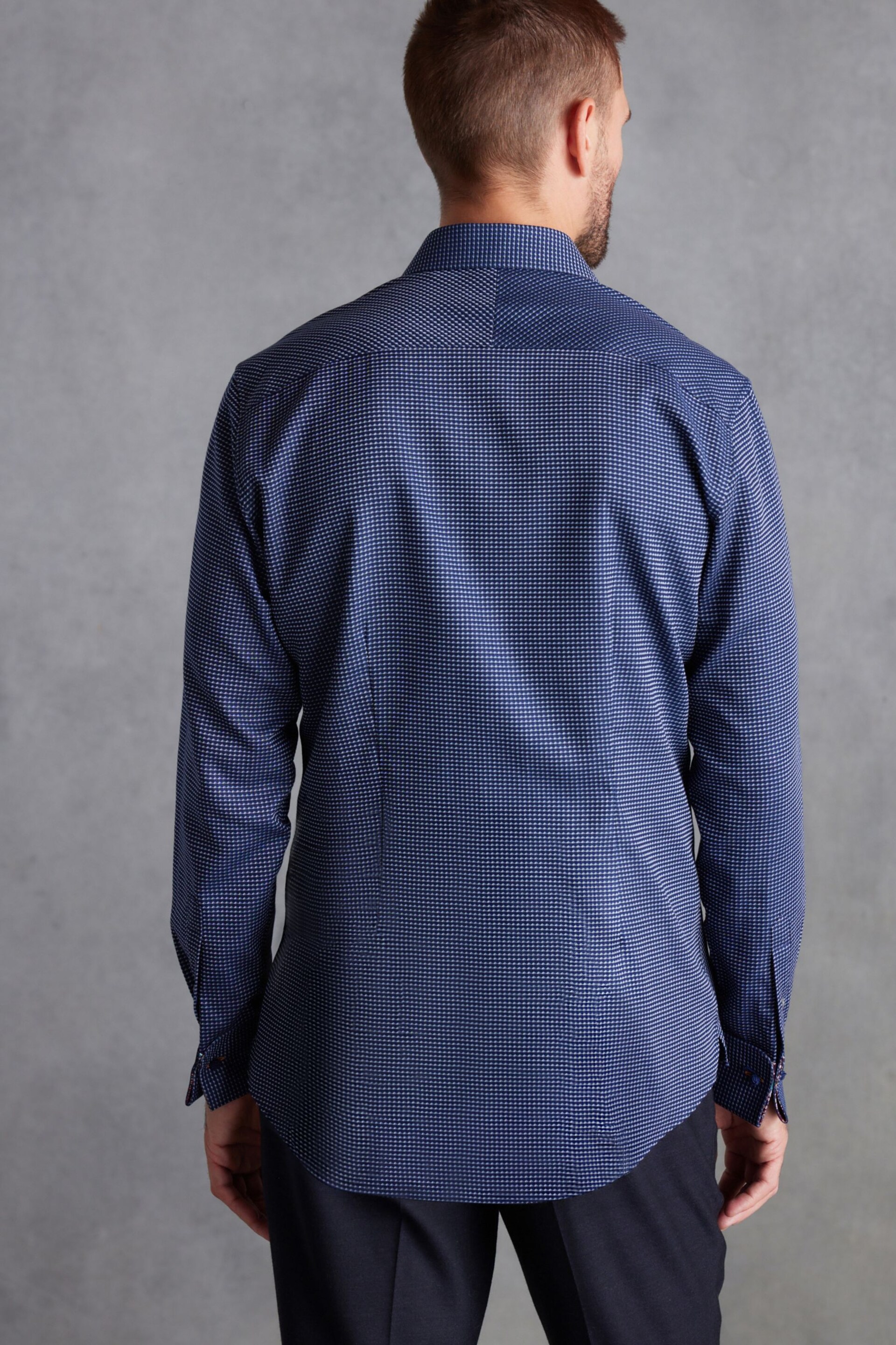 Navy Blue Slim Fit Double Cuff Signature Textured Trimmed Formal Shirt - Image 3 of 9