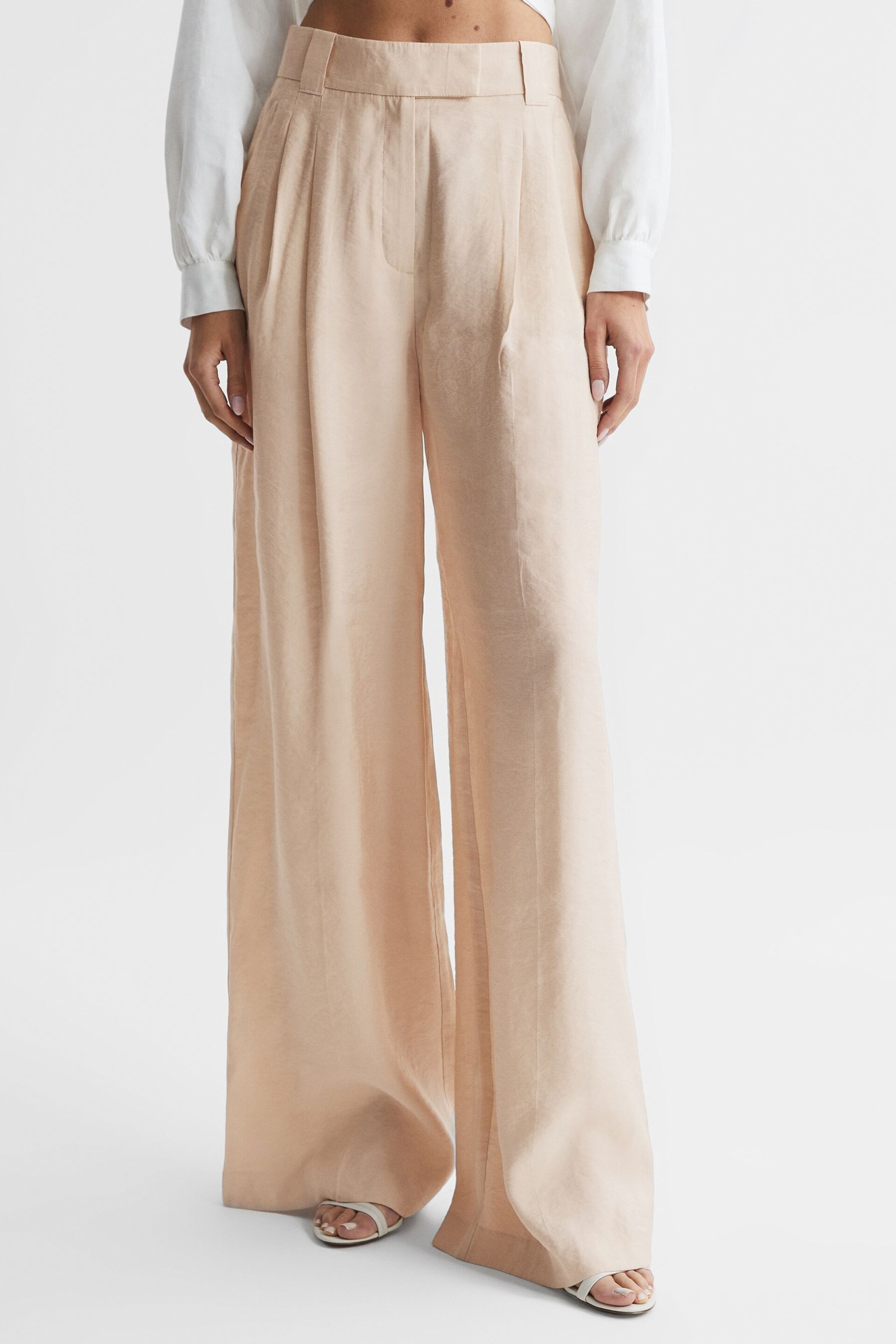 Reiss Nude Izzie Petite Wide Leg Occasion Trousers - Image 1 of 7