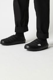 The North Face Black Mens Traction Thermoball Slippers - Image 7 of 9