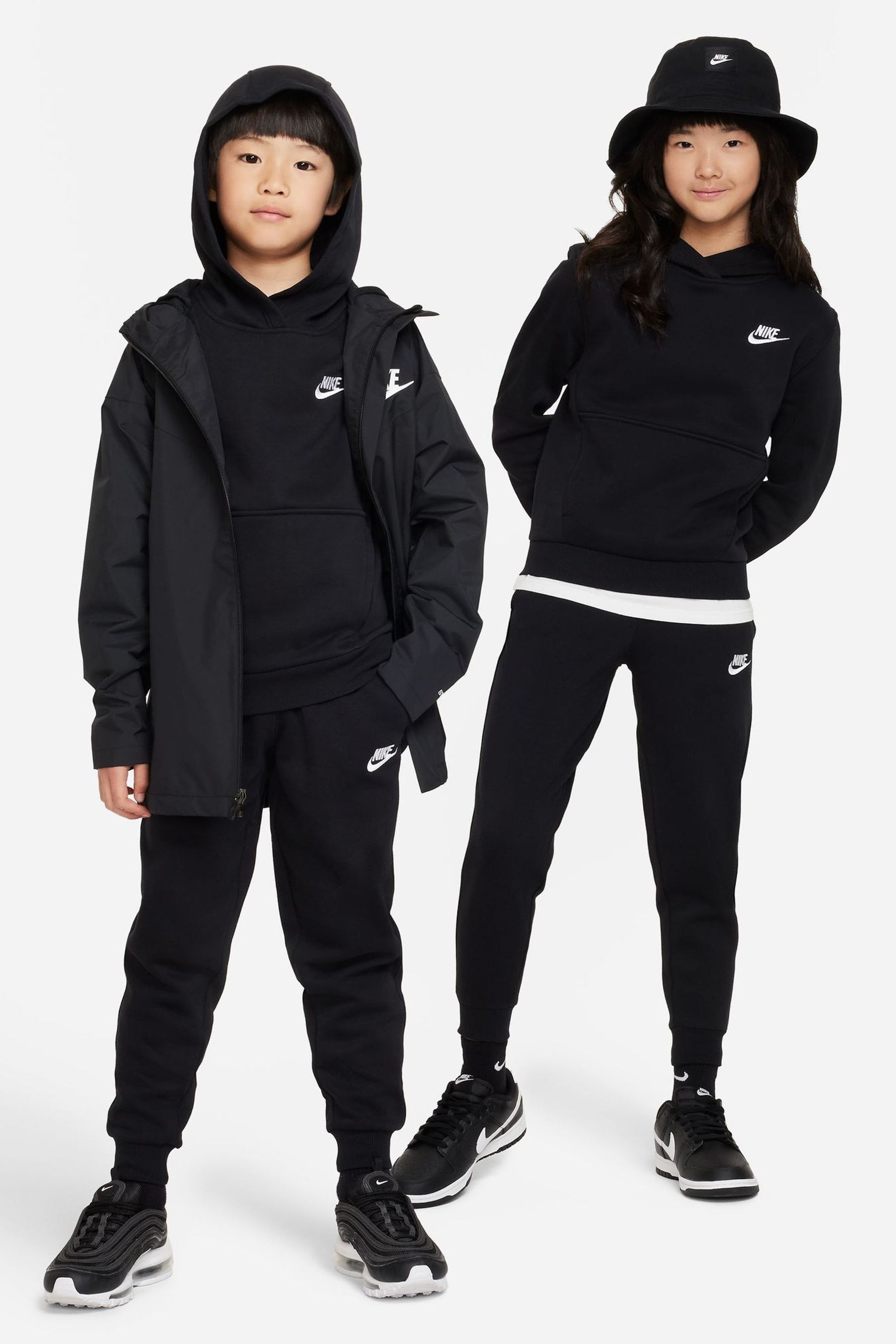 Nike club overhead hoodie black online