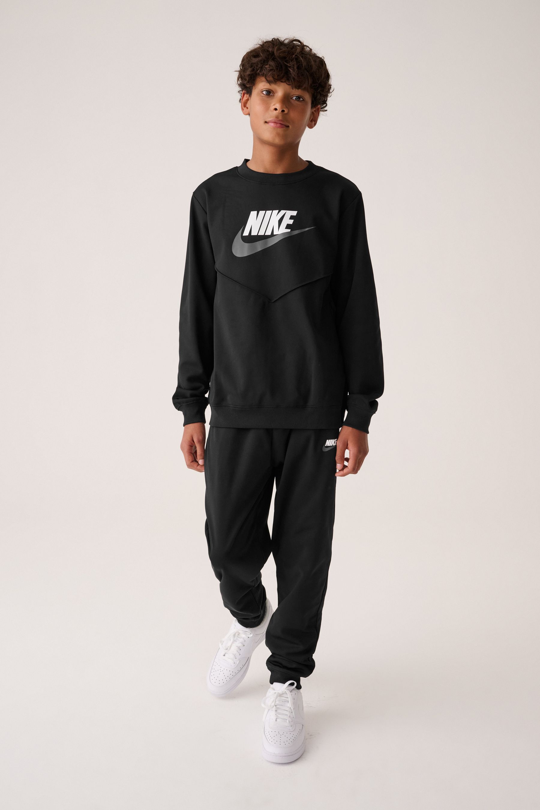 All black nike jogging suit outlet