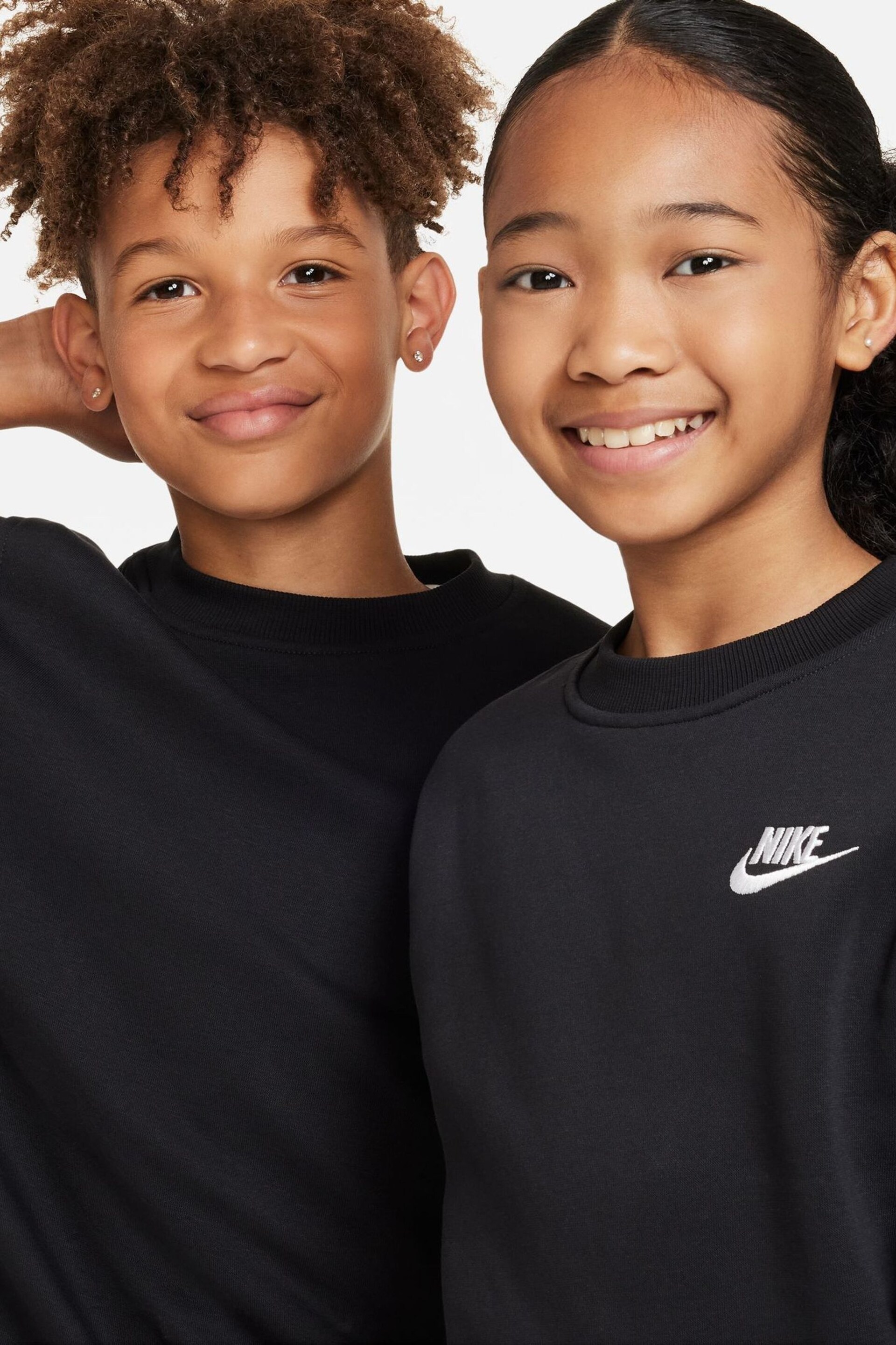 Nike Black Club Fleece Sweatshirt - Image 4 of 4
