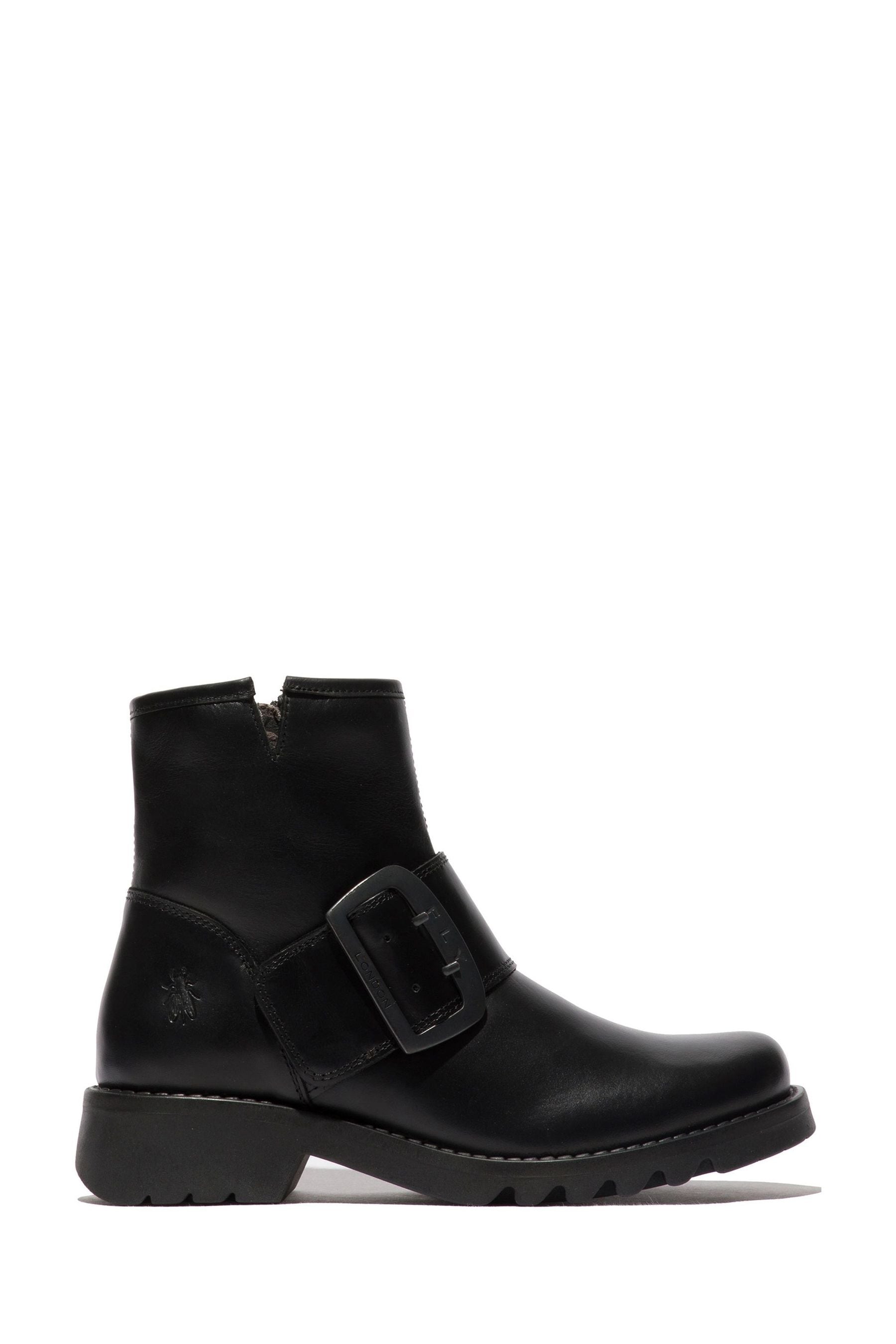Discount fly boots outlet