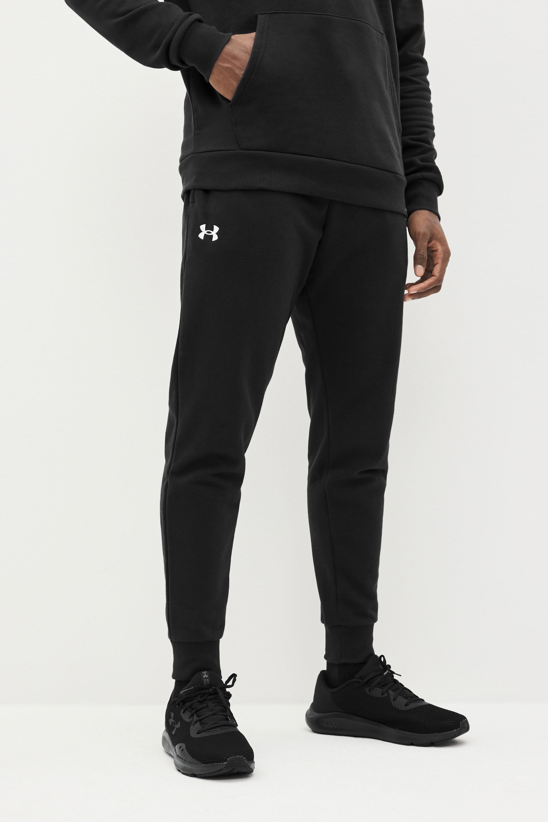 Under armour joggers uk top