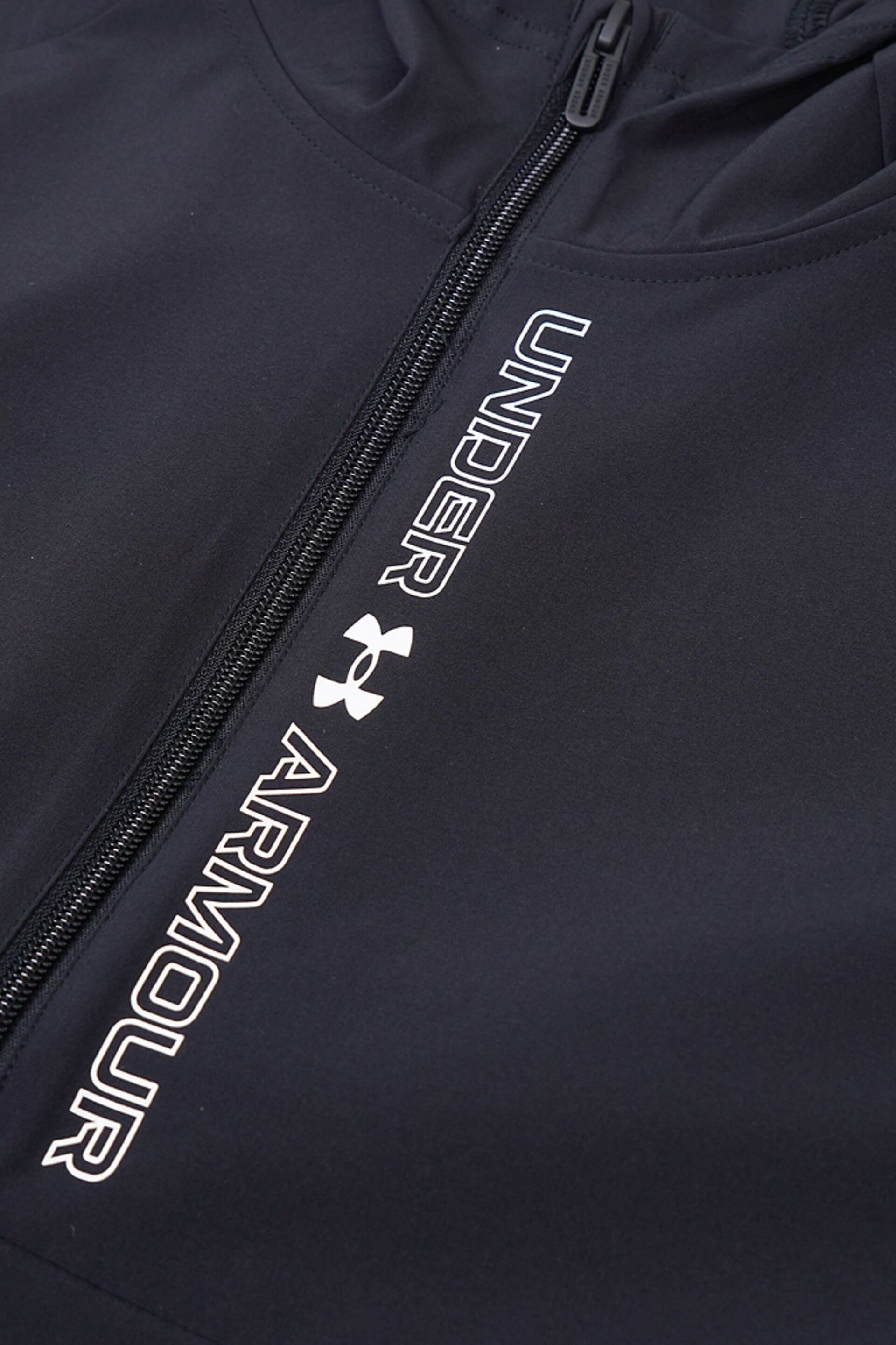 Under Armour Outrun The Storm Black Jacket - Image 15 of 19