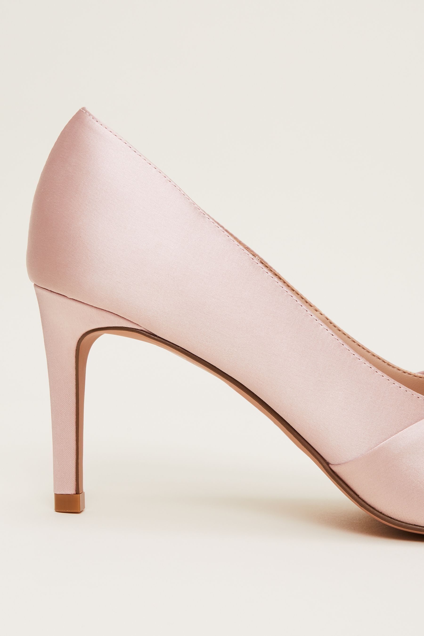 High front court shoes online