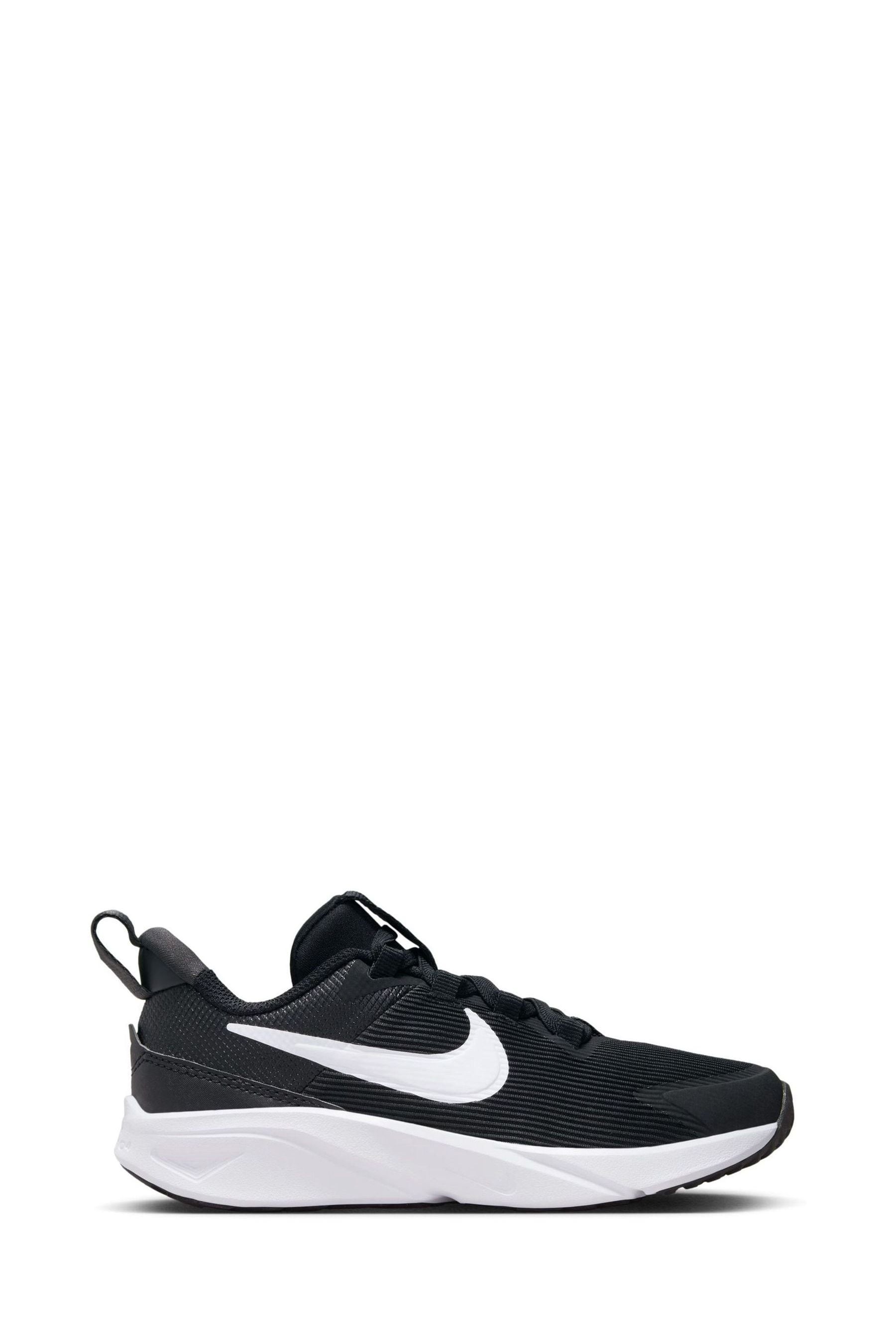 Junior nike running trainers top