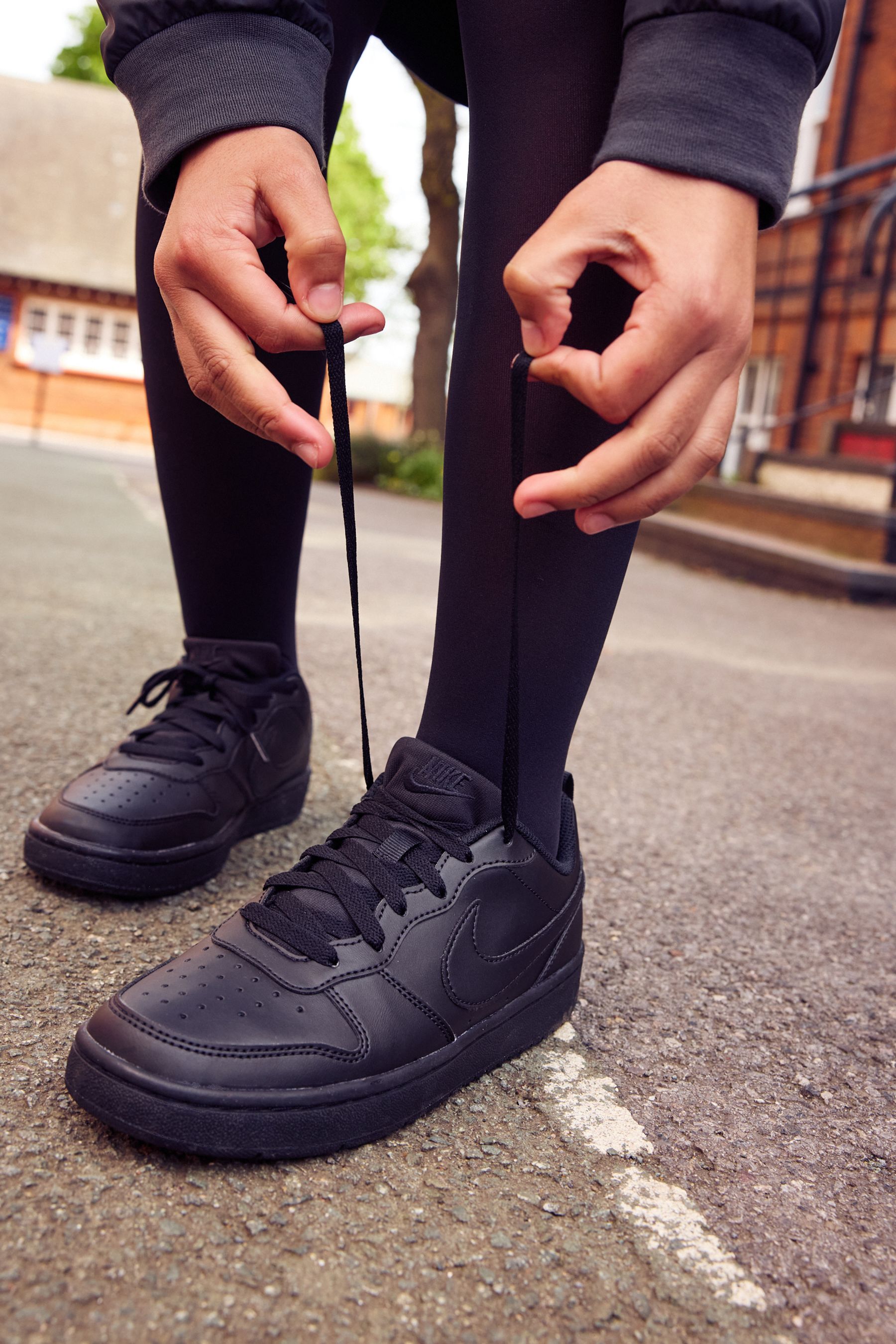 Nike court borough low in street hotsell