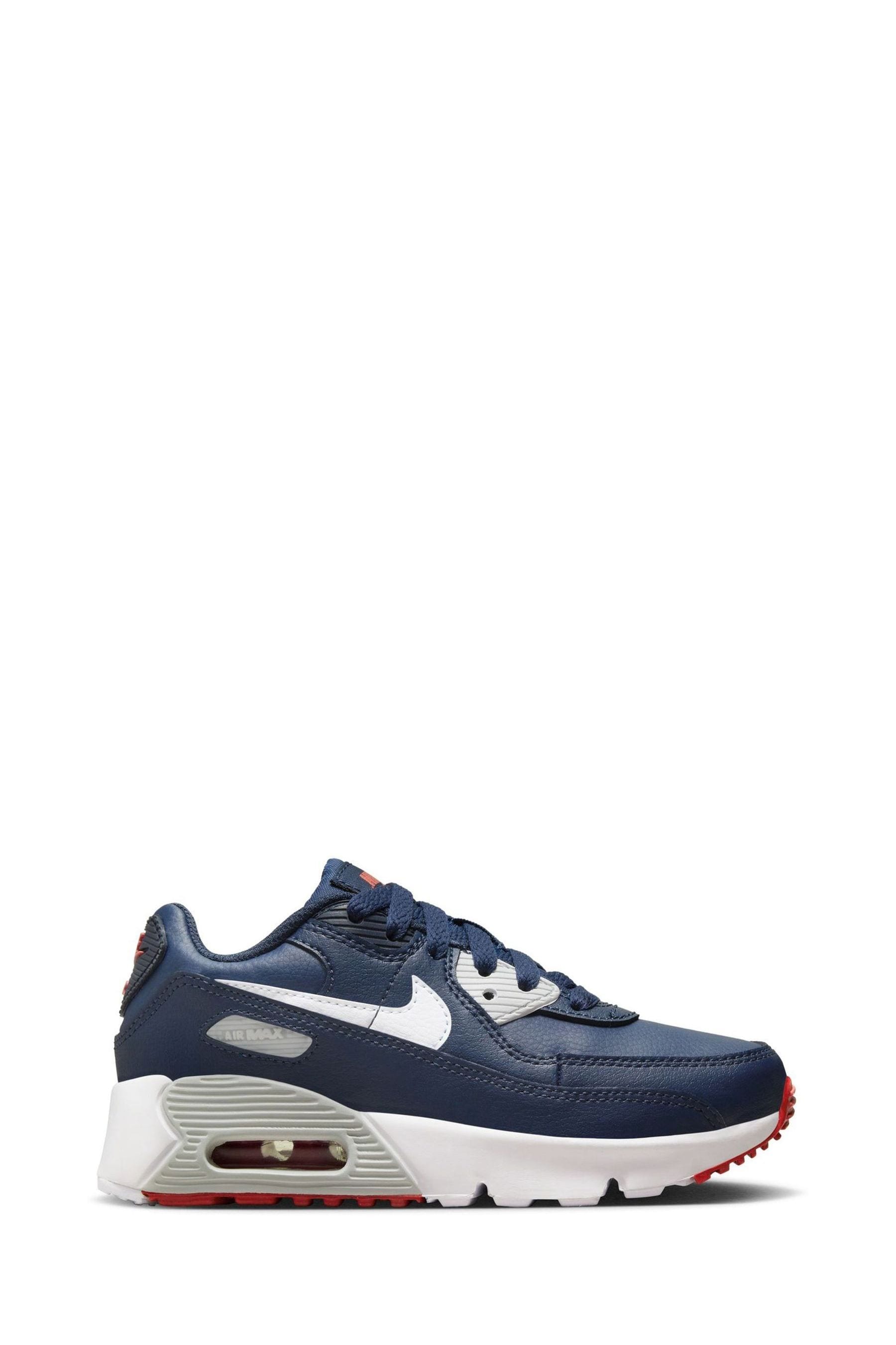 Navy nike trainers junior online