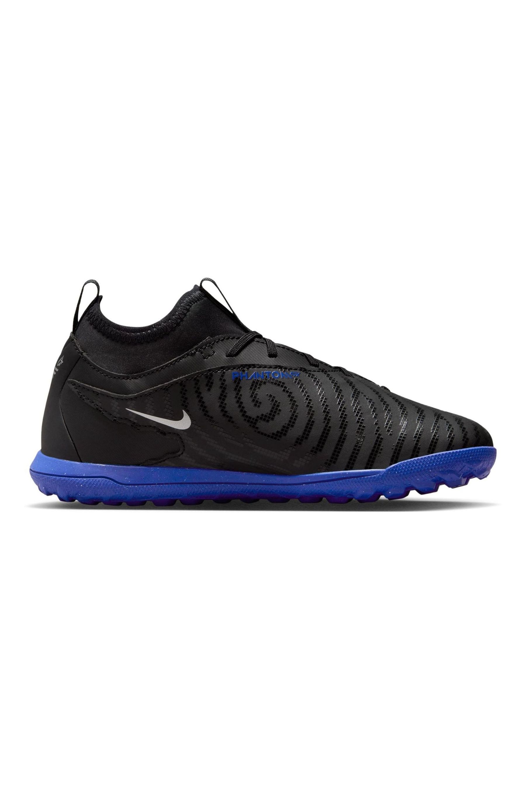 Nike dynamic fit shoes price 2025