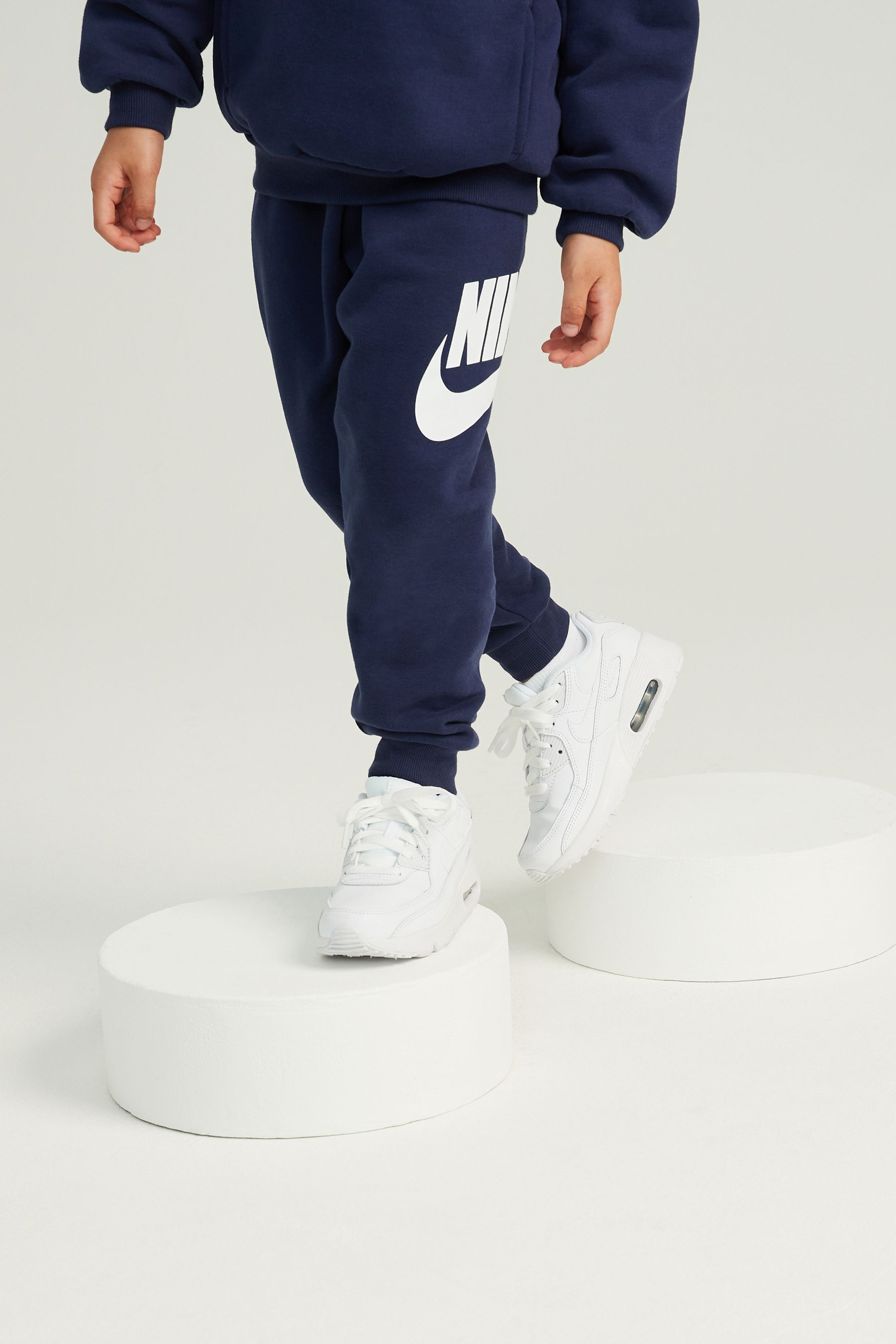 Boys navy nike sale