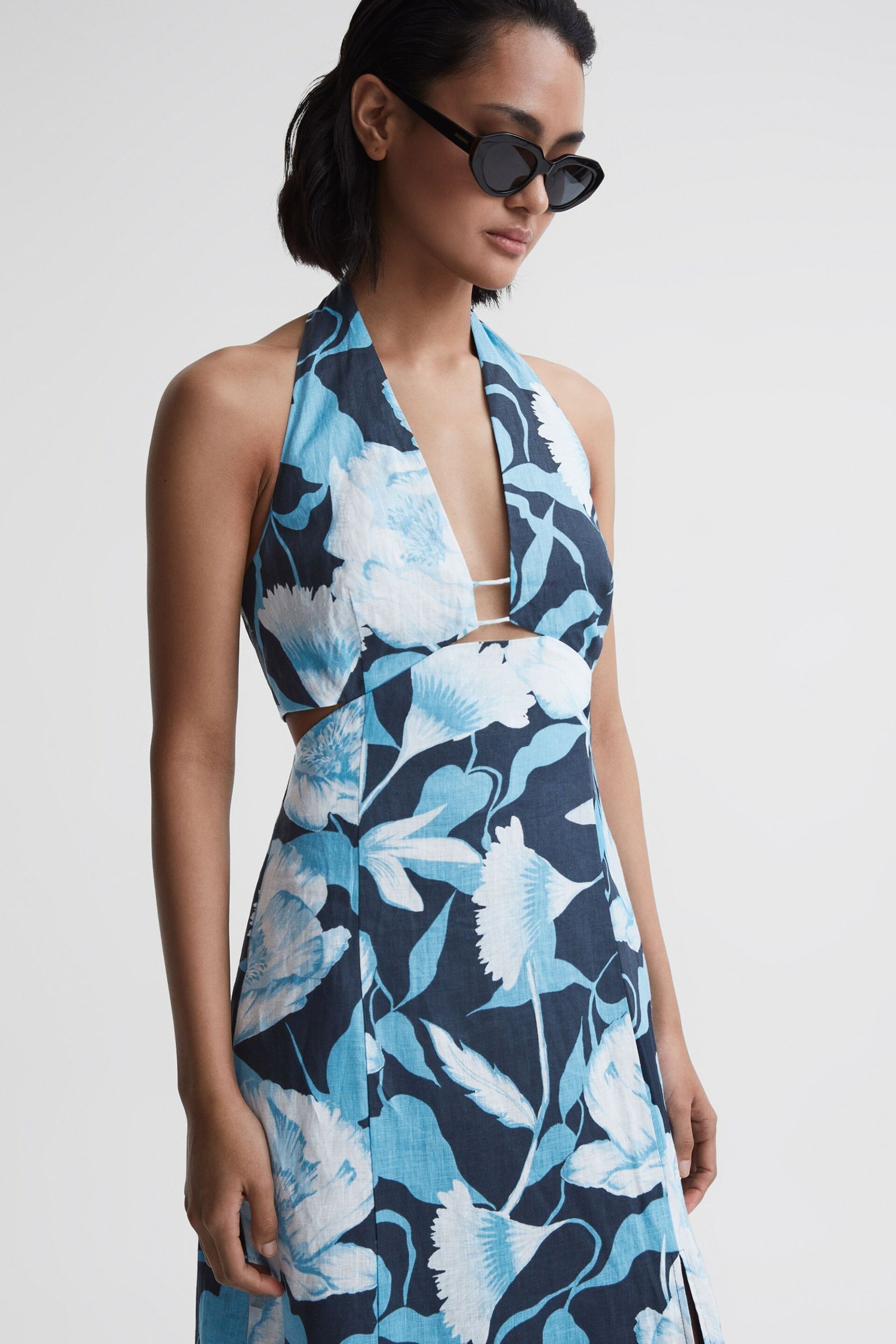 Reiss Navy/Blue Kaia Linen Halter Neck Midi Dress - Image 3 of 5