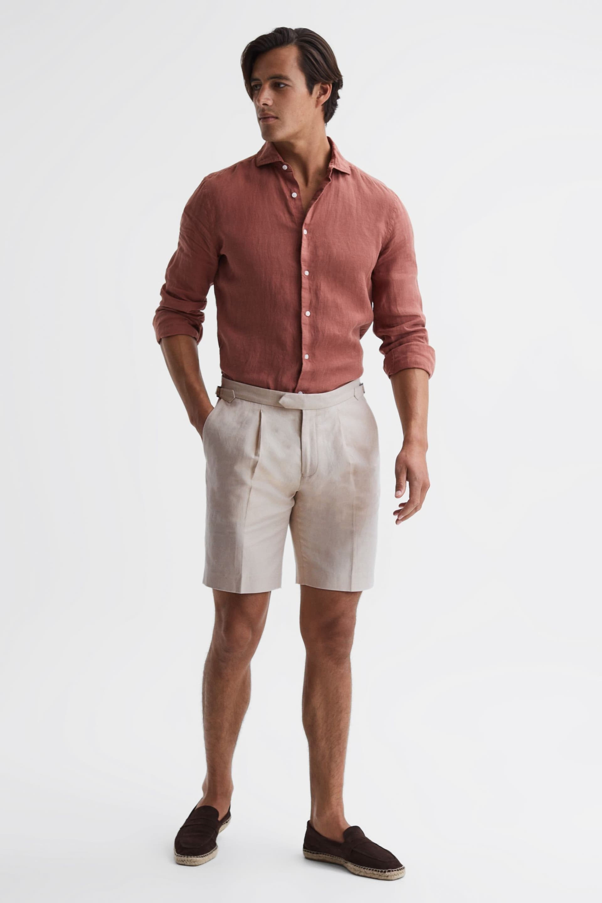 Reiss Stone Path Cotton-Linen Blend Chino Shorts - Image 1 of 6