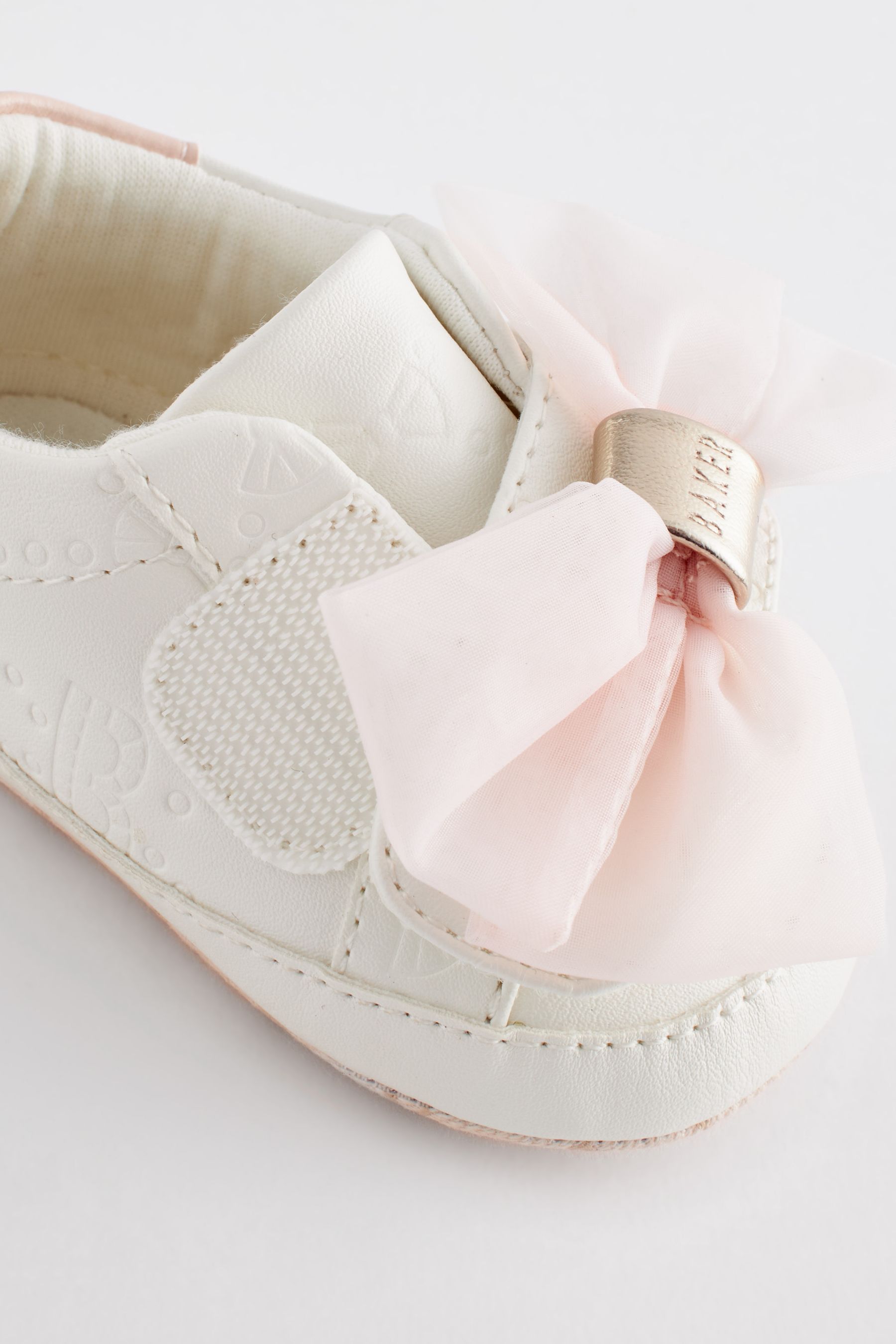 Ted baker bow trainers clearance